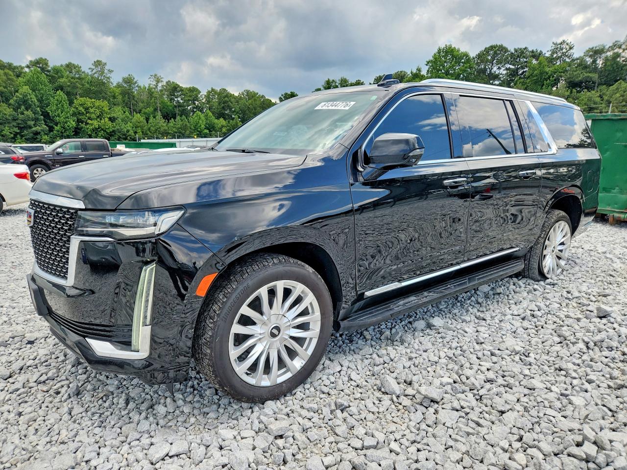 2021 Cadillac Escalade ESV Luxury, VIN 1GYS4JKL2MR315405 — Мелкие вмятины и царапины