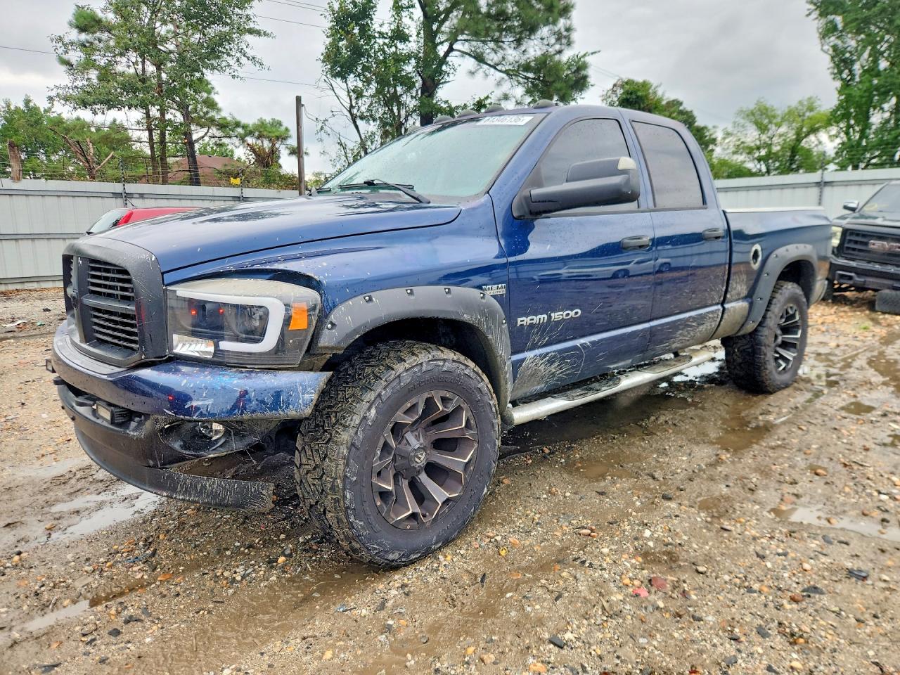 2007 Dodge 1500 SLT, VIN 1D7HU18217J595406 — Front end