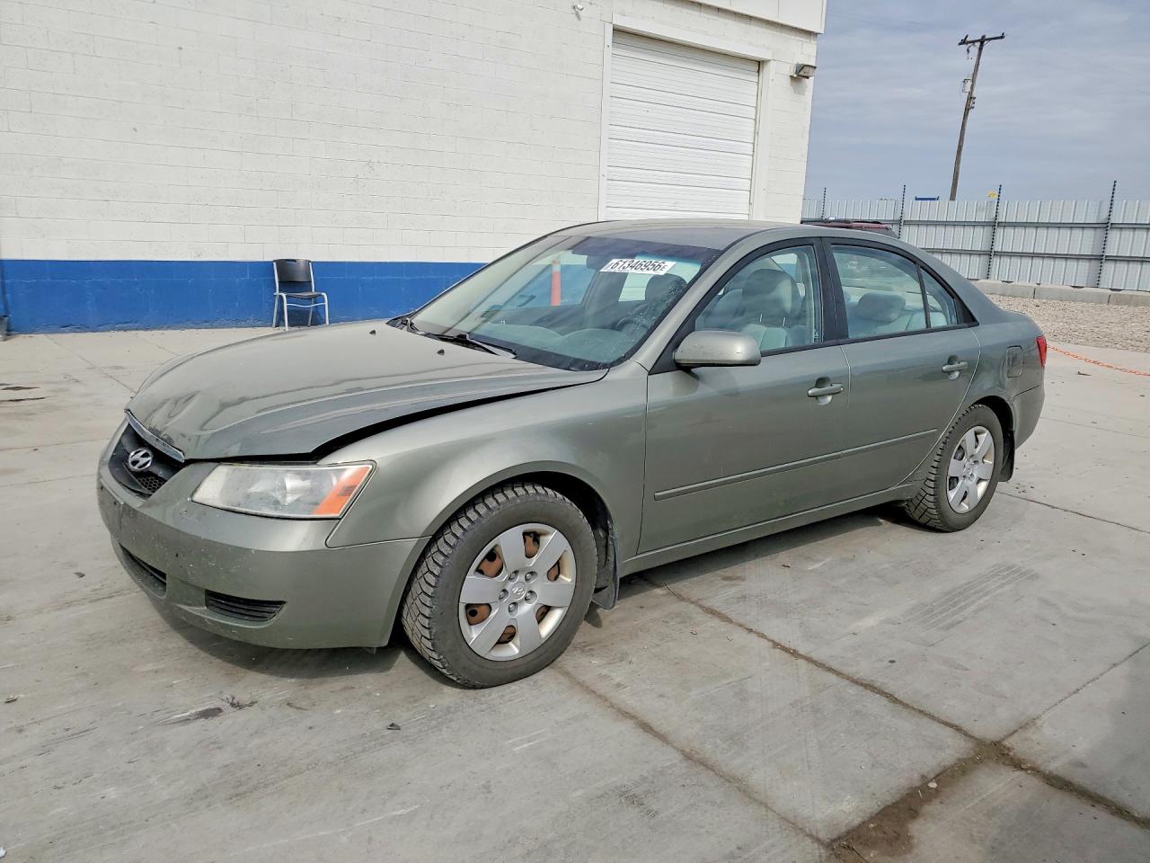 2008 Hyundai Sonata GLS, VIN 5NPET46C18H361158 — Front end