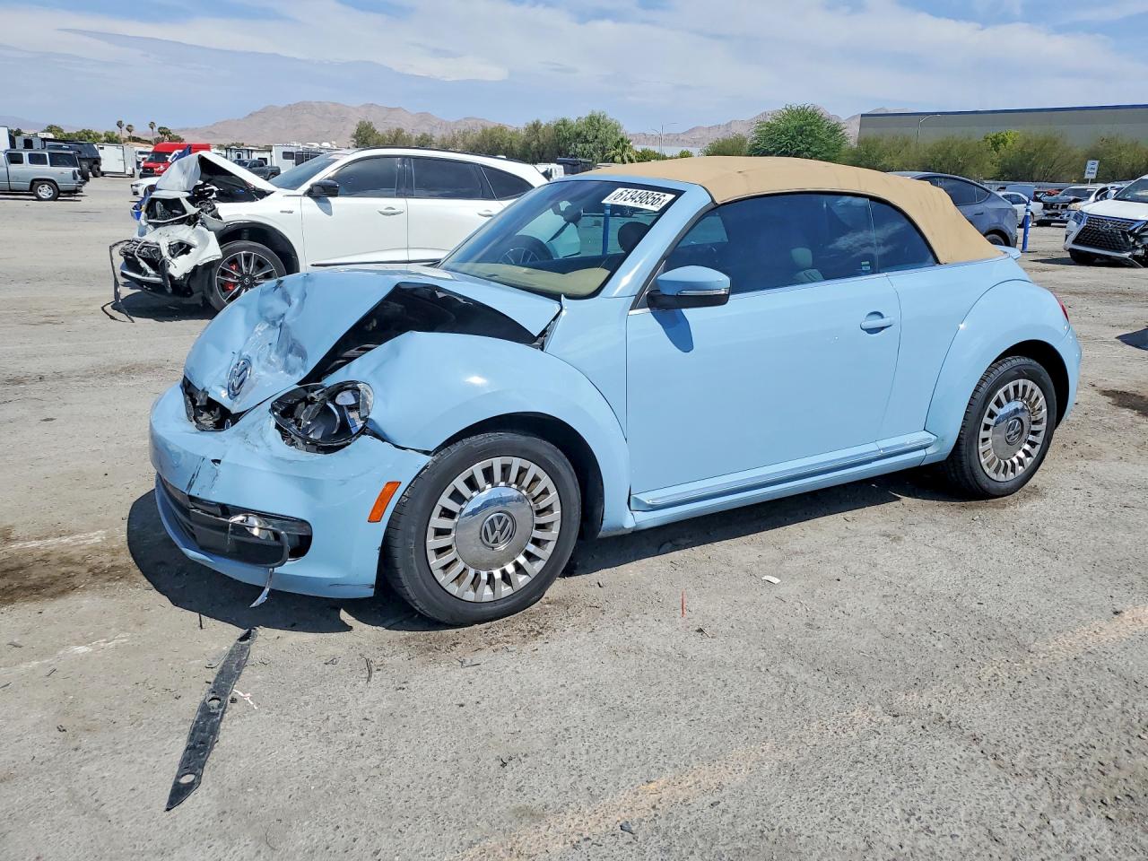 2015 Volkswagen Beetle 1.8T, VIN 3VW517AT9FM821119 — Front end