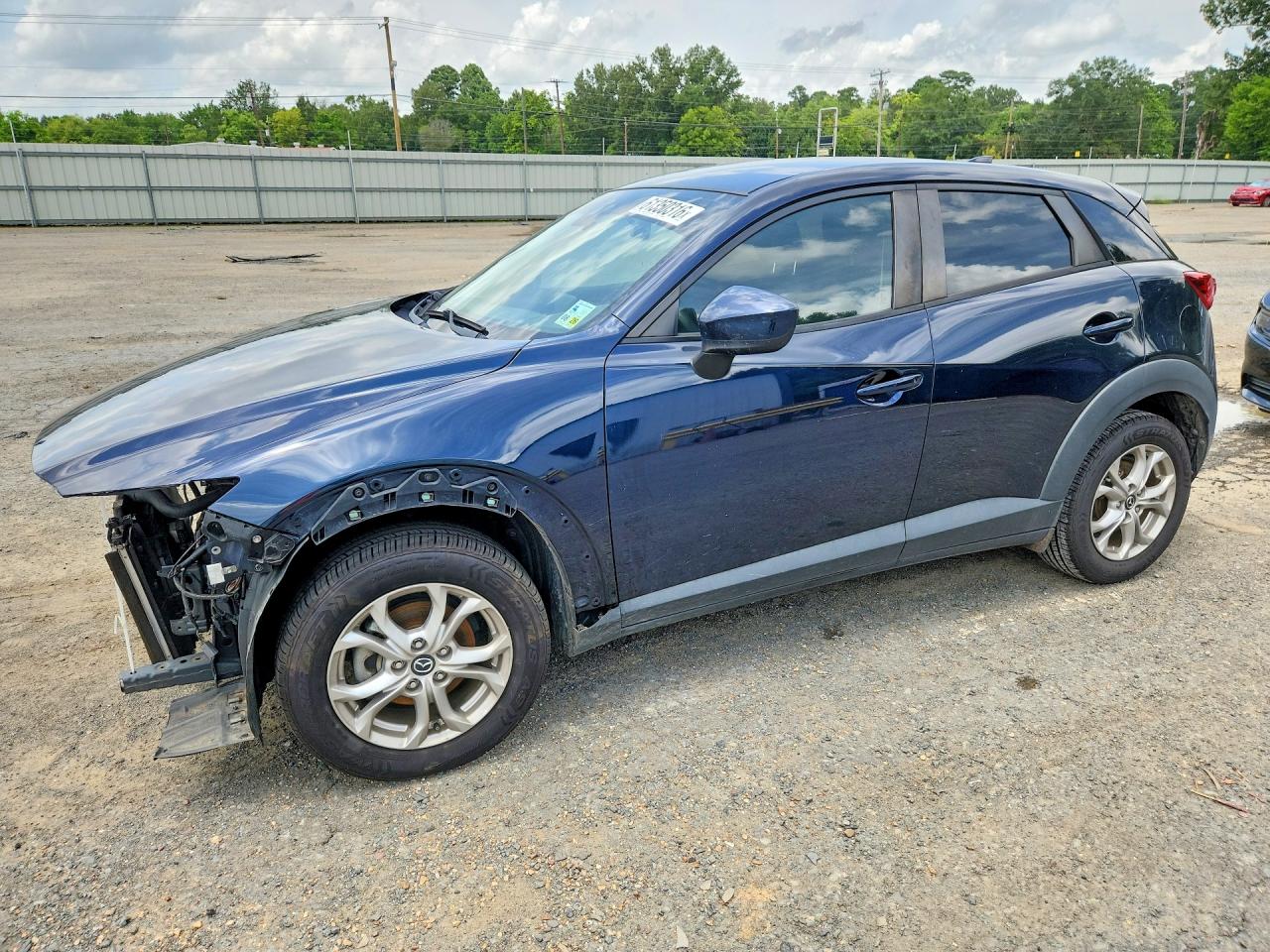 2018 Mazda CX-3 Sport, VIN JM1DKDB72J0328566 — Front end