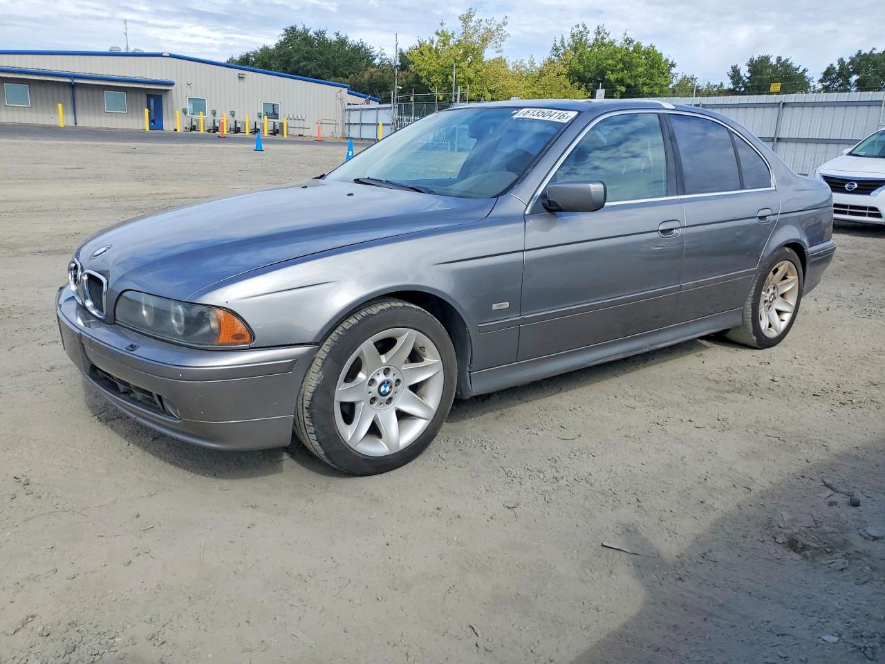 2002 BMW 5 Series 525i, VIN WBADT43402GZ98530 — Перед