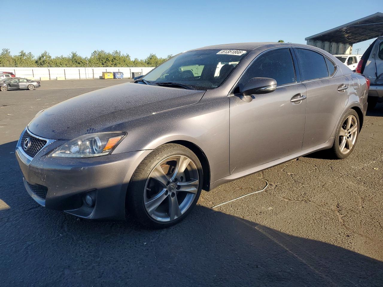 2013 Lexus IS 250, VIN JTHBF5C23D5187730 — Бок