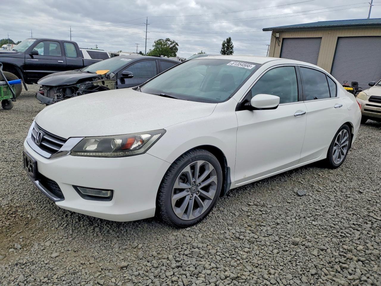 2013 Honda Accord Sport, VIN 1HGCR2F5XDA205165 — Undercarriage