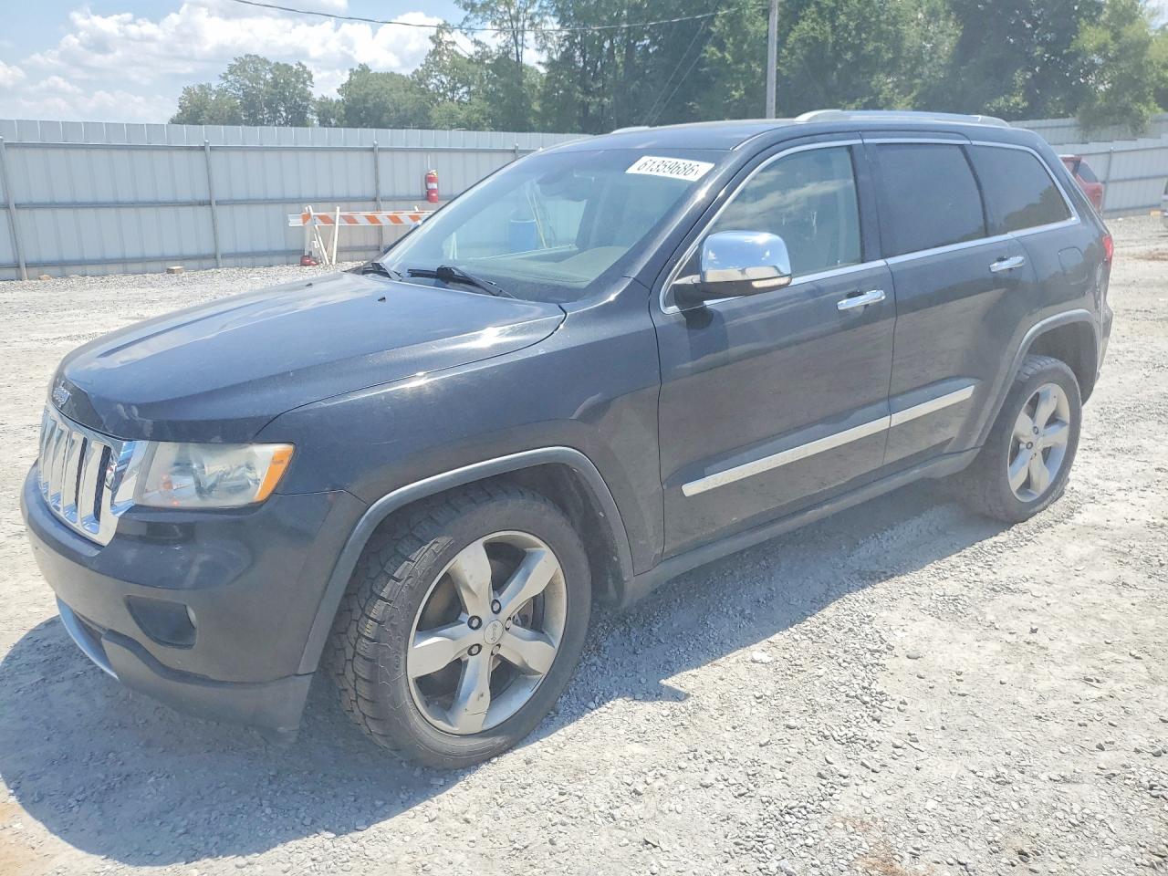 2011 Jeep Grand Cherokee Overland, VIN 1J4RR6GT6BC598025 — Пожар в моторном отсеке
