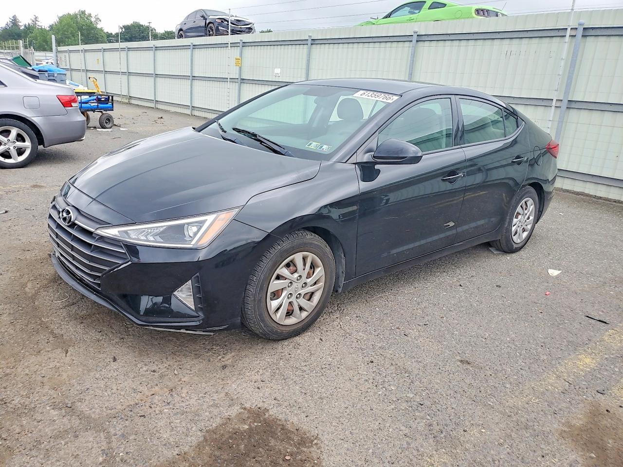 2019 Hyundai Elantra SE, VIN 5NPD74LF2KH459671 — Front end