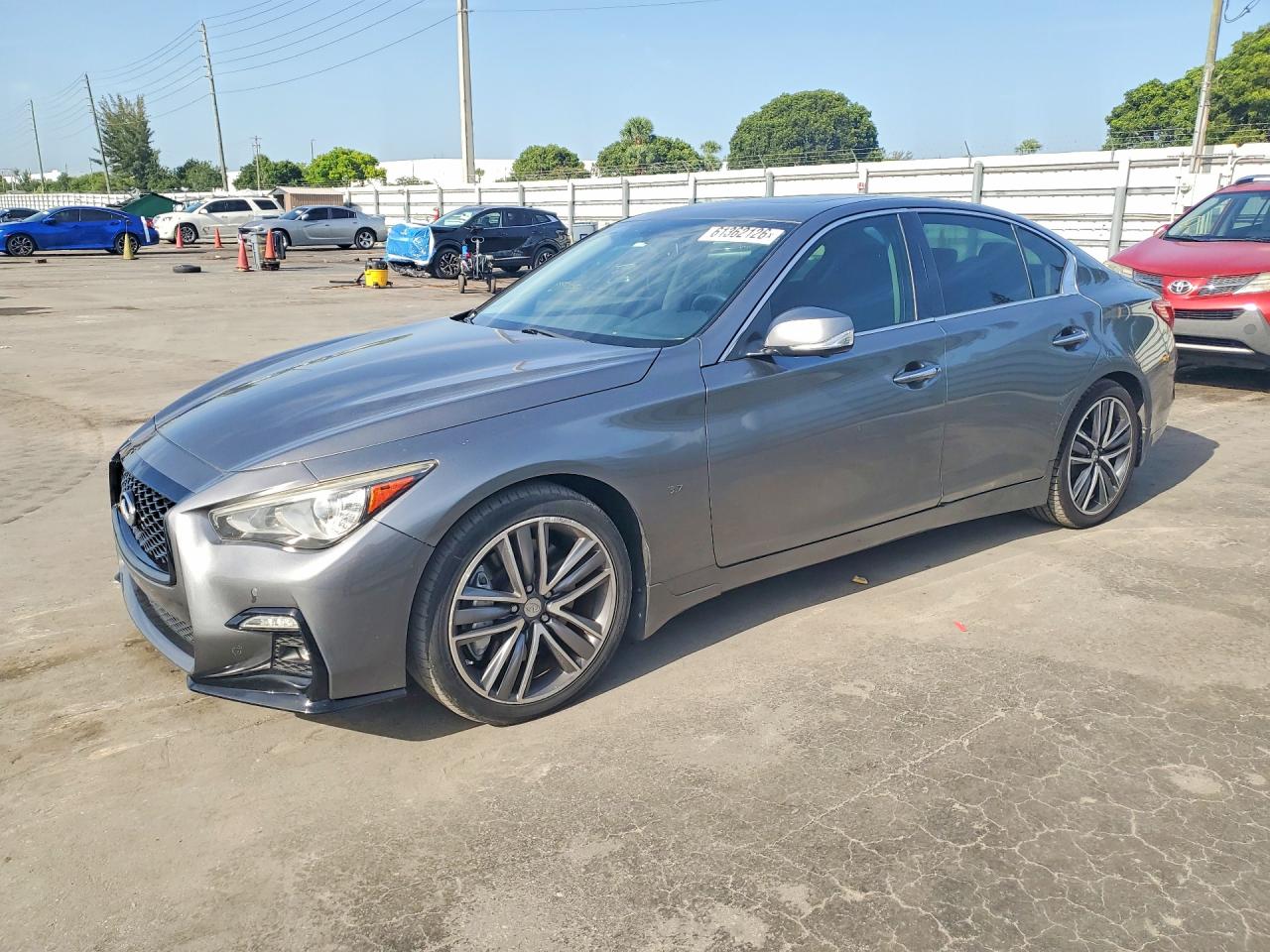 2015 Infiniti Q50 Premium, VIN JN1BV7AP5FM332860 — Minor dents and scratches