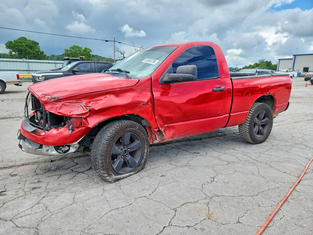 2005 Dodge 1500 SLT, VIN 1D7HU16D55J557792 — Front end