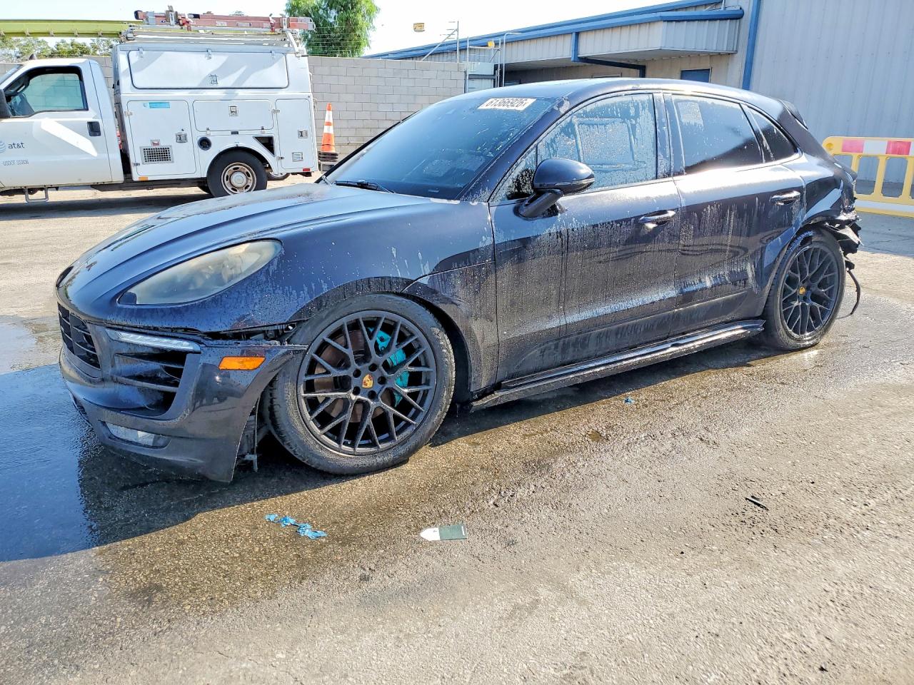 2017 Porsche Macan GTS, VIN WP1AG2A5XHLB50132 — Rear end