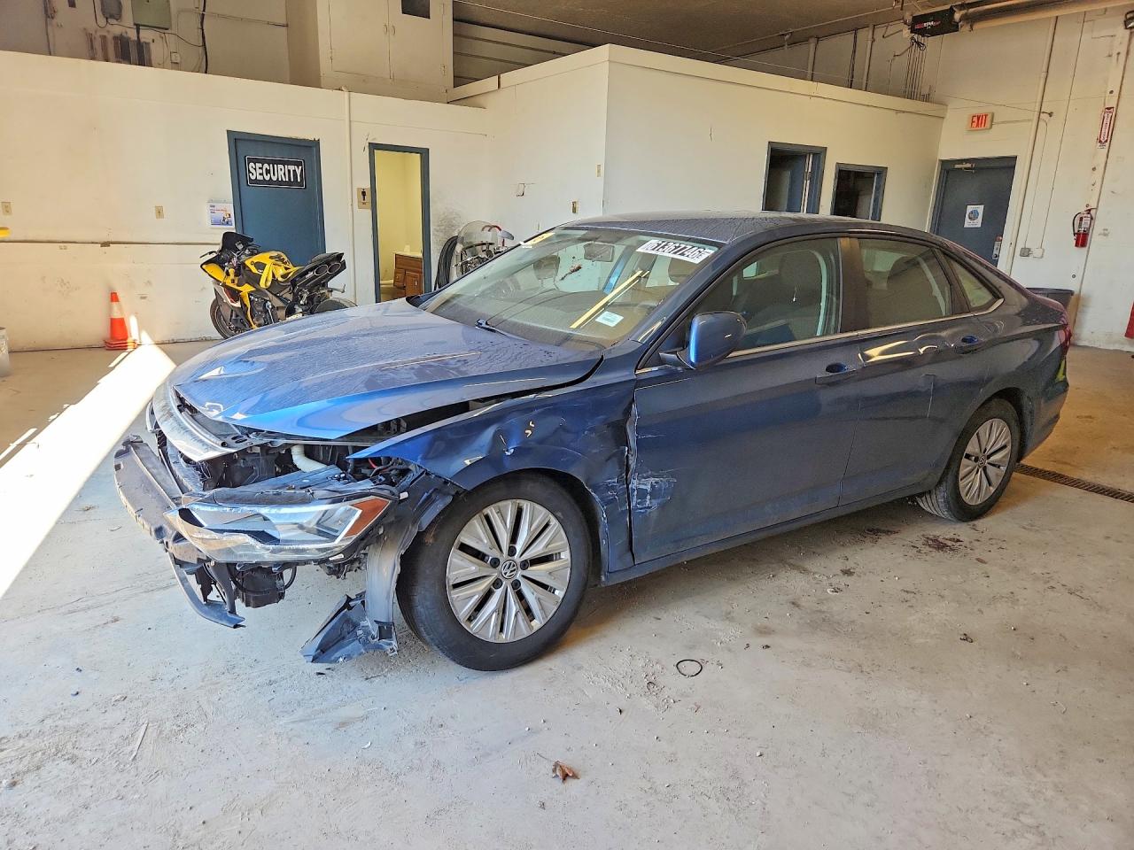 2019 Volkswagen Jetta S, VIN 3VWC57BU7KM023585 — Перед