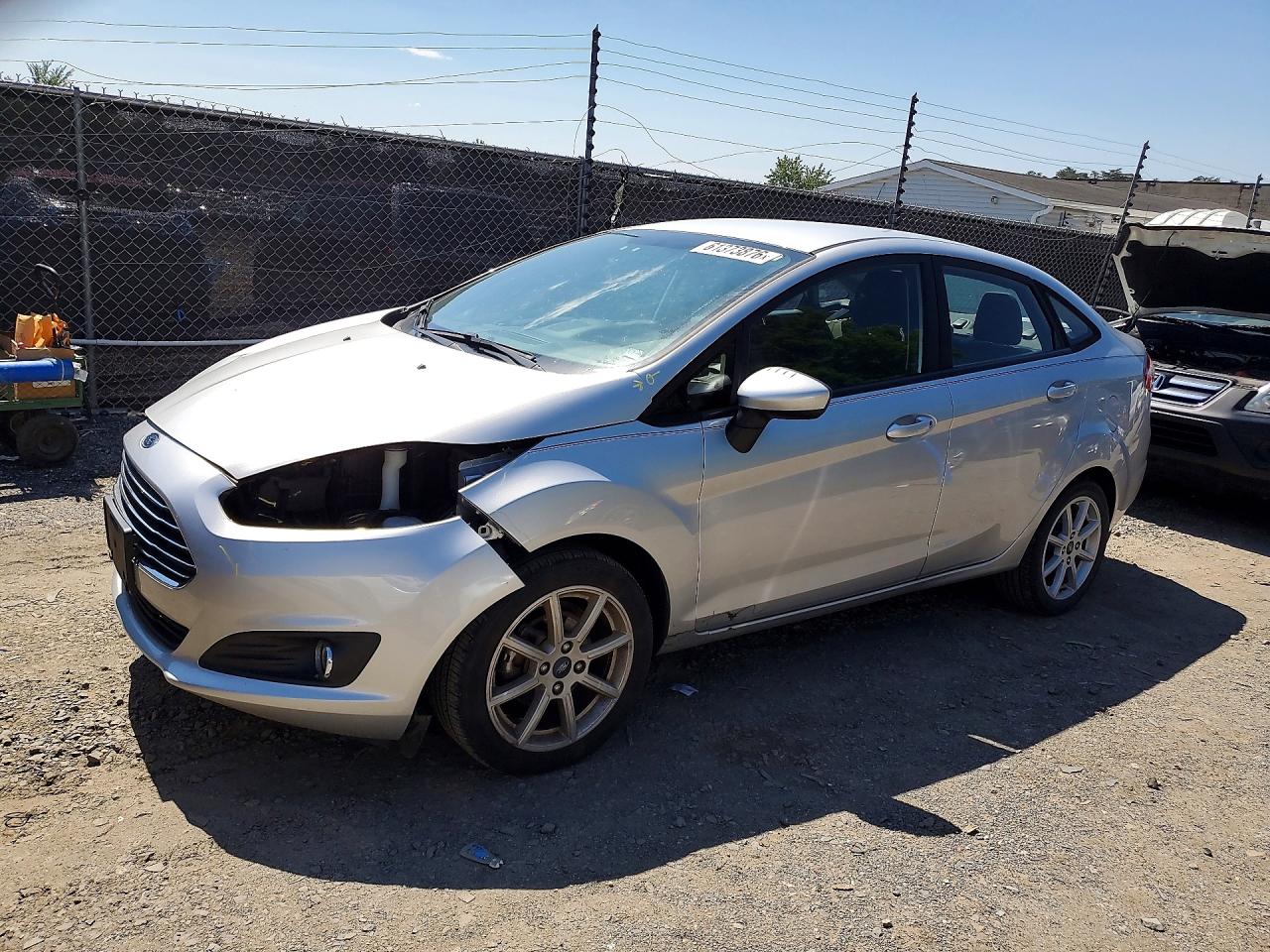 2019 Ford Fiesta SE, VIN 3FADP4BJ9KM117365 — Front end