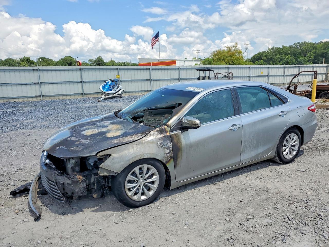 2015 Toyota Camry SE, VIN 4T1BF1FK8FU928402 — Burn