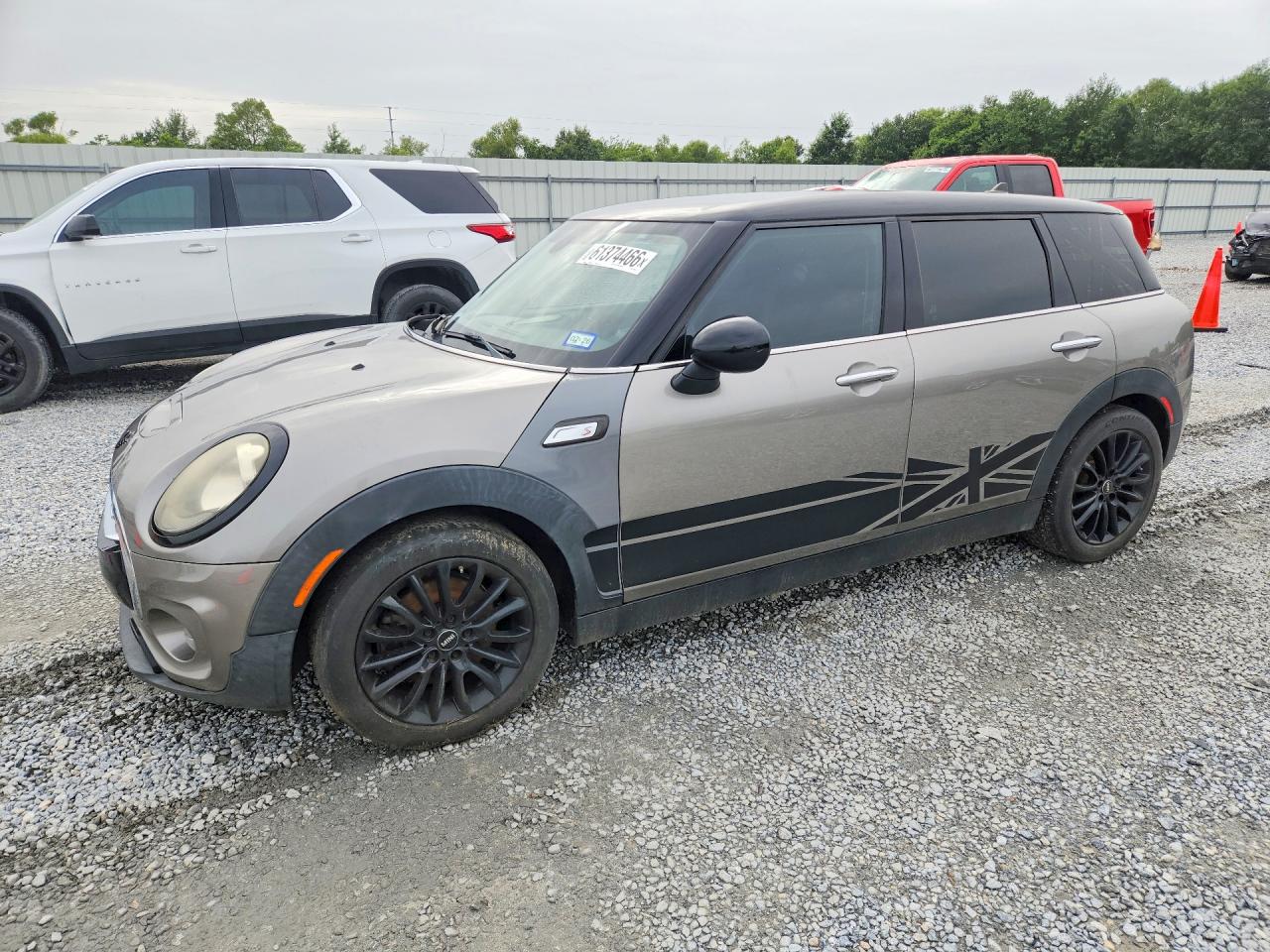 2017 MINI Clubman Cooper S, VIN WMWLN9C39H2E50514 — Normal wear