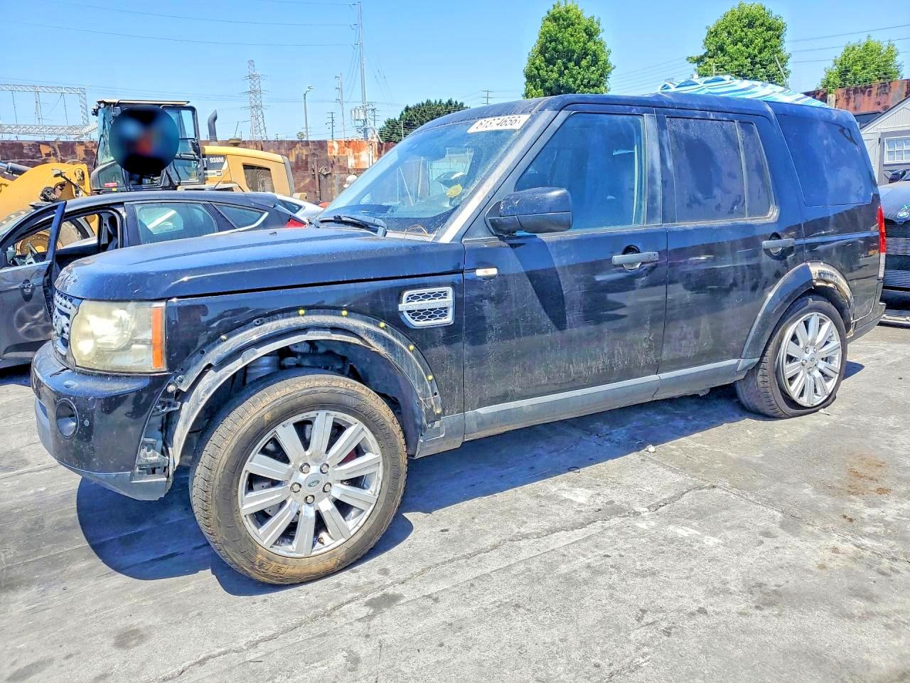 2013 Land Rover LR4 HSE, VIN SALAG2D48DA660434 — Side