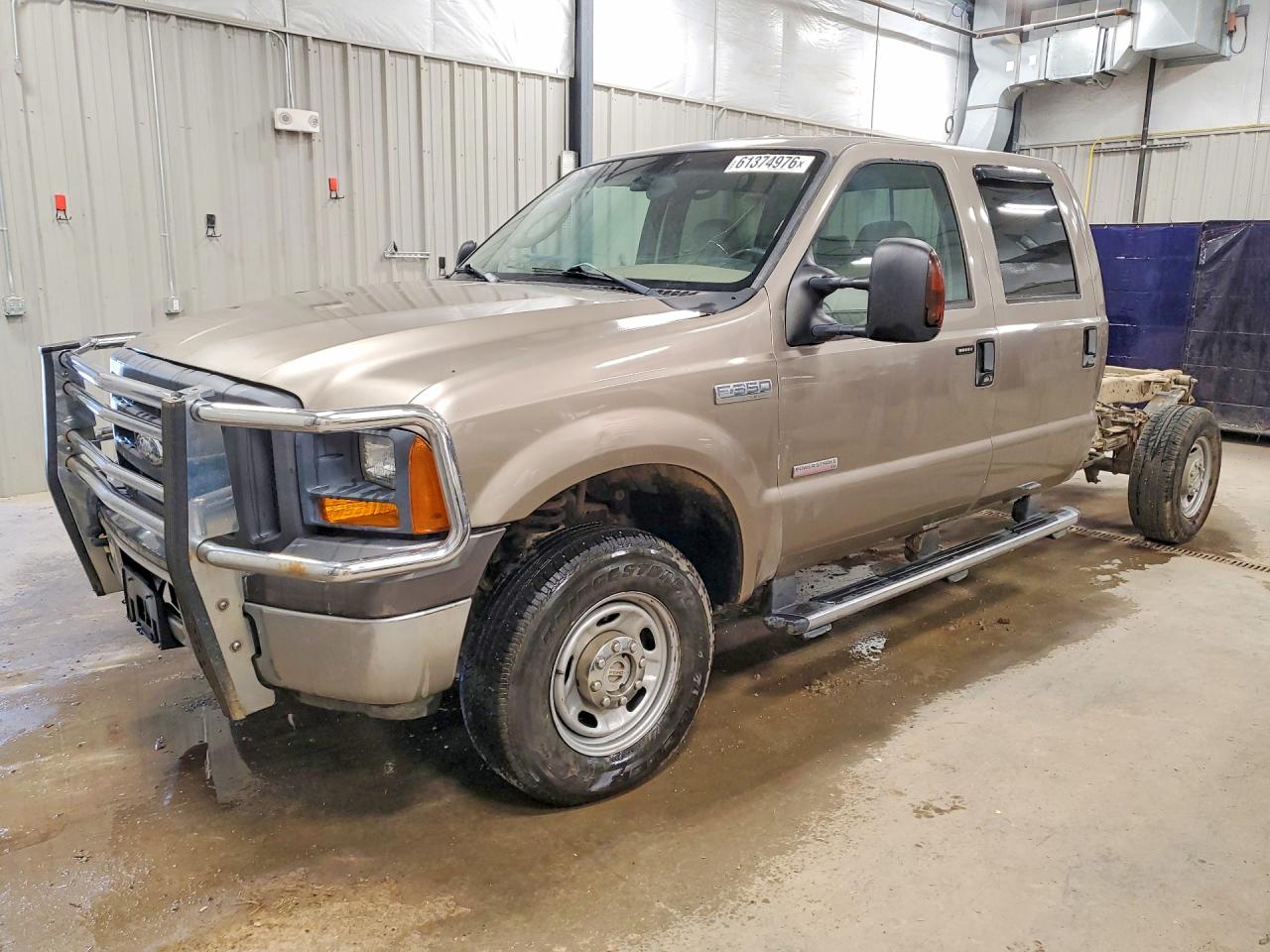 2005 Ford F-350 XL, VIN 1FTWW31P45EC34111 — Minor dents and scratches