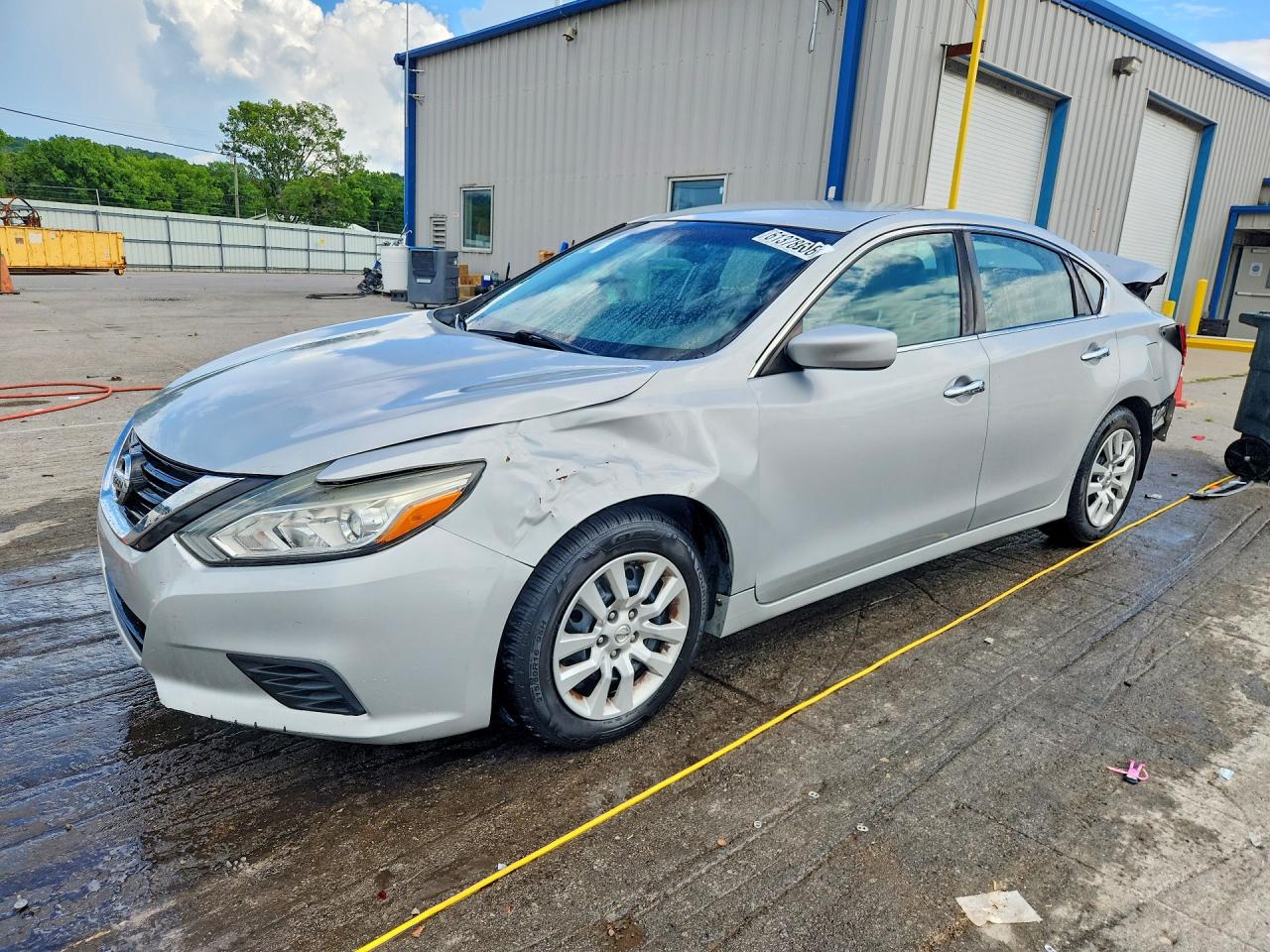 2017 Nissan Altima S, VIN 1N4AL3AP7HN346446 — Rear end