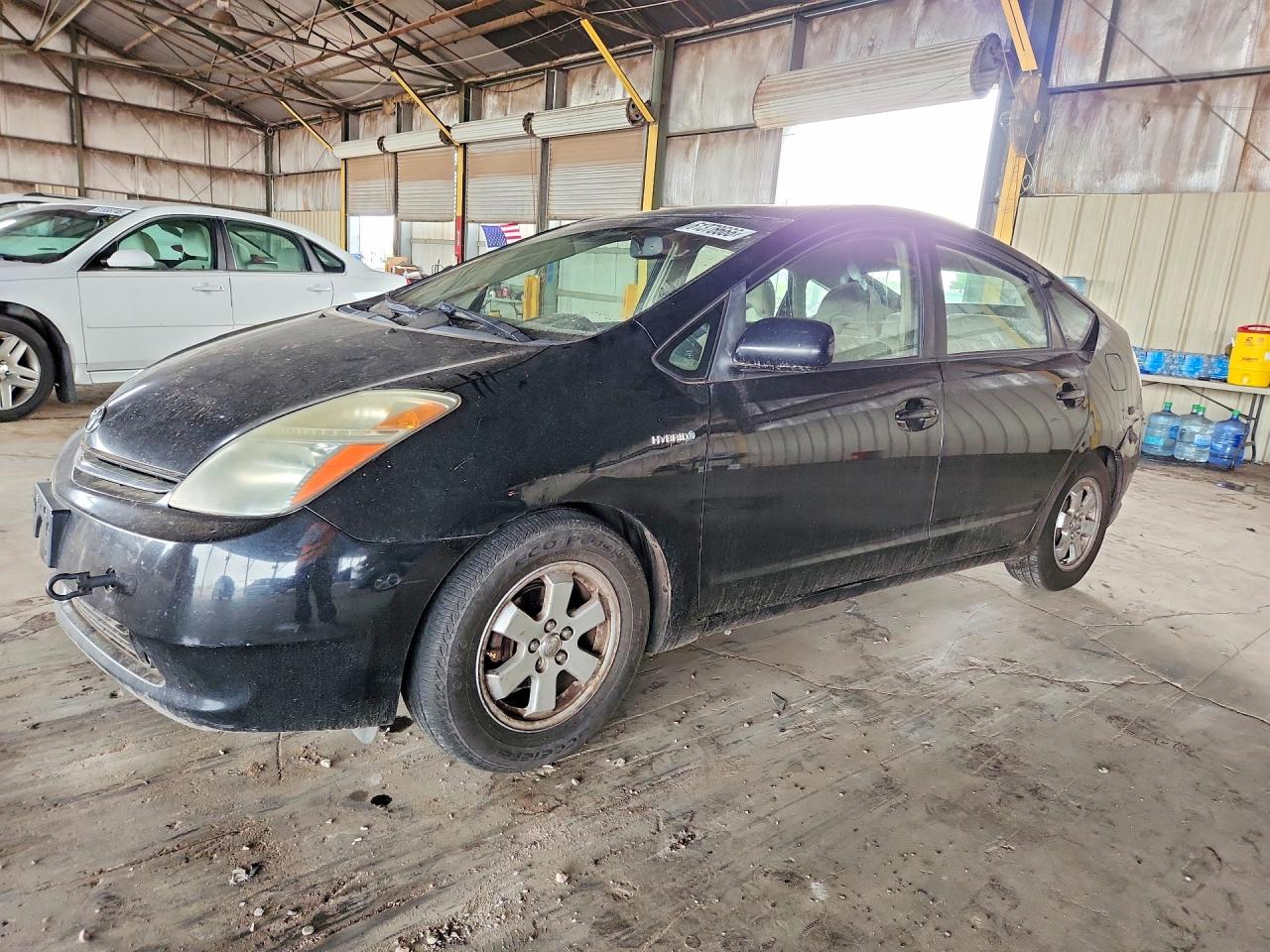 2006 Toyota Prius, VIN JTDKB20U363152301 — Rear end
