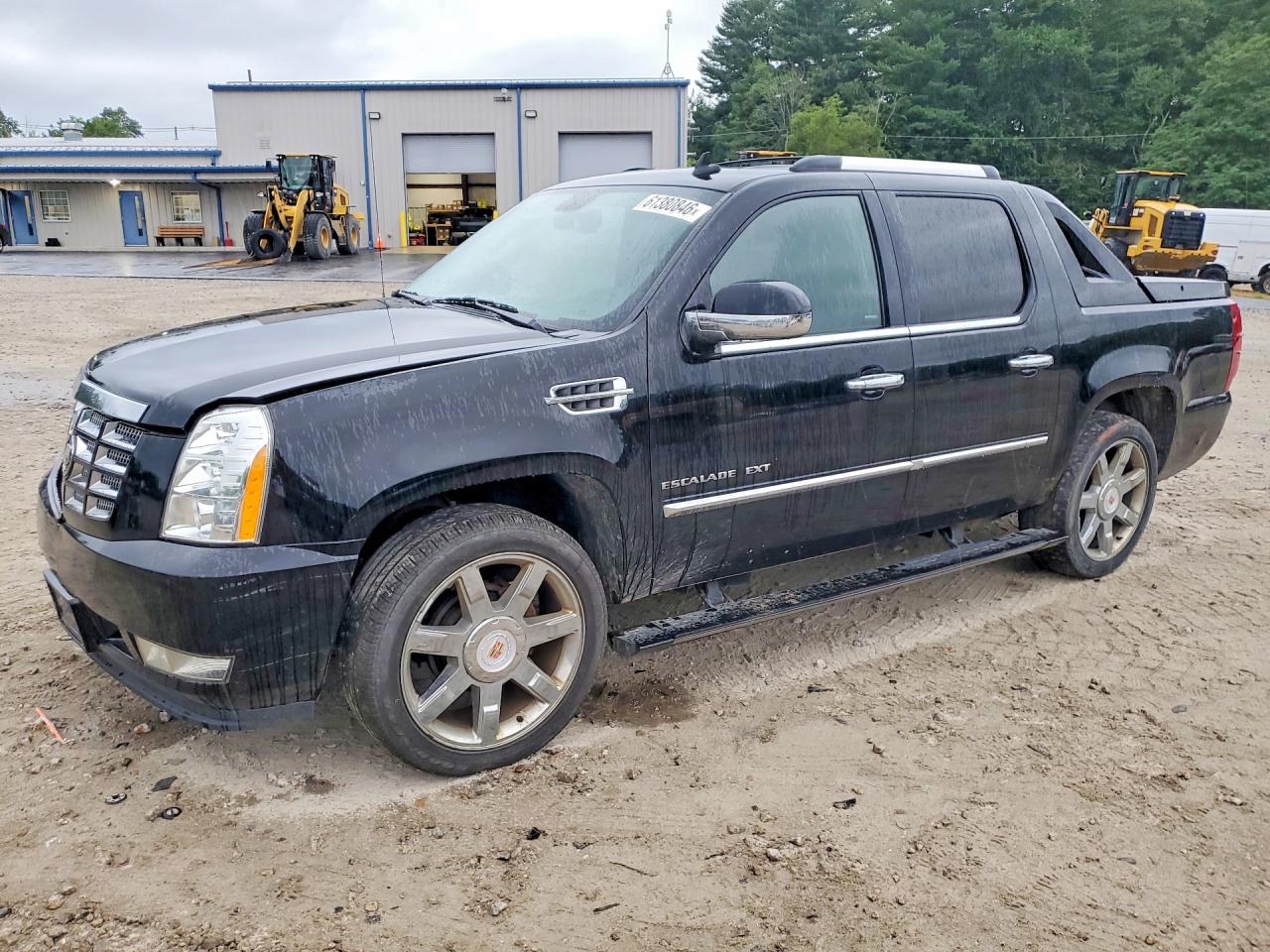2013 Cadillac Escalade EXT Premium, VIN 3GYT4NEF7DG312050 — Front end