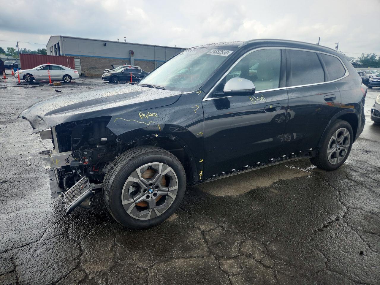 2023 BMW X1 xDrive28i, VIN WBX73EF01P5W55813 — Front end