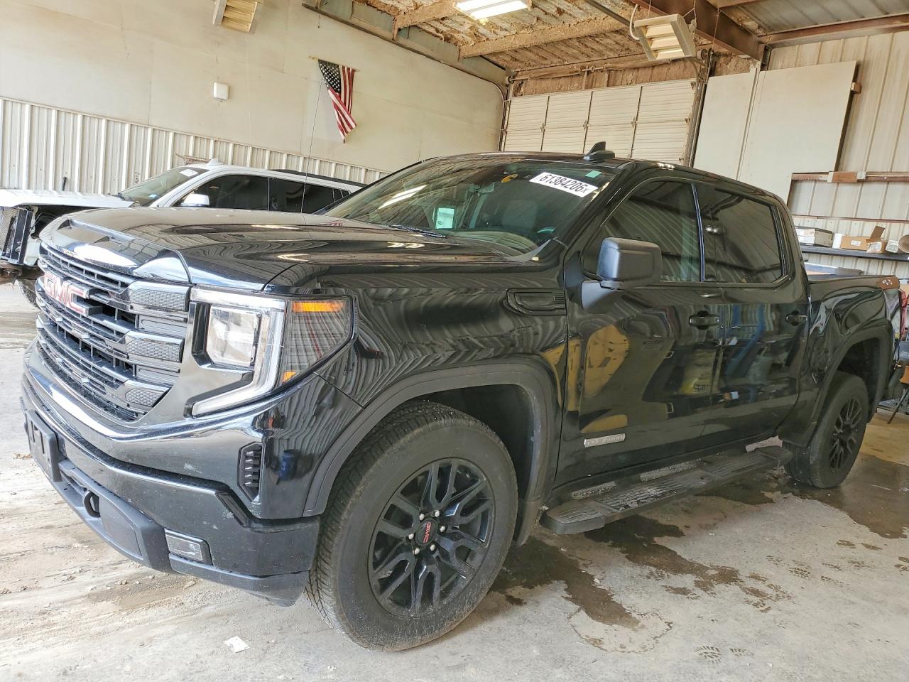 2024 GMC Sierra 1500 Elevation, VIN 3GTPUCEK9RG251798 — Rear end
