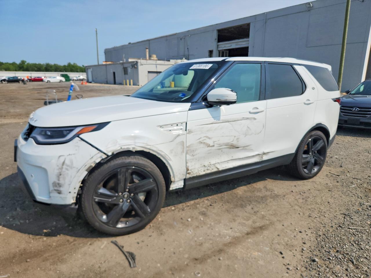 2023 Land Rover Discovery S, VIN SALRJ2EX3P2481228 — Front end