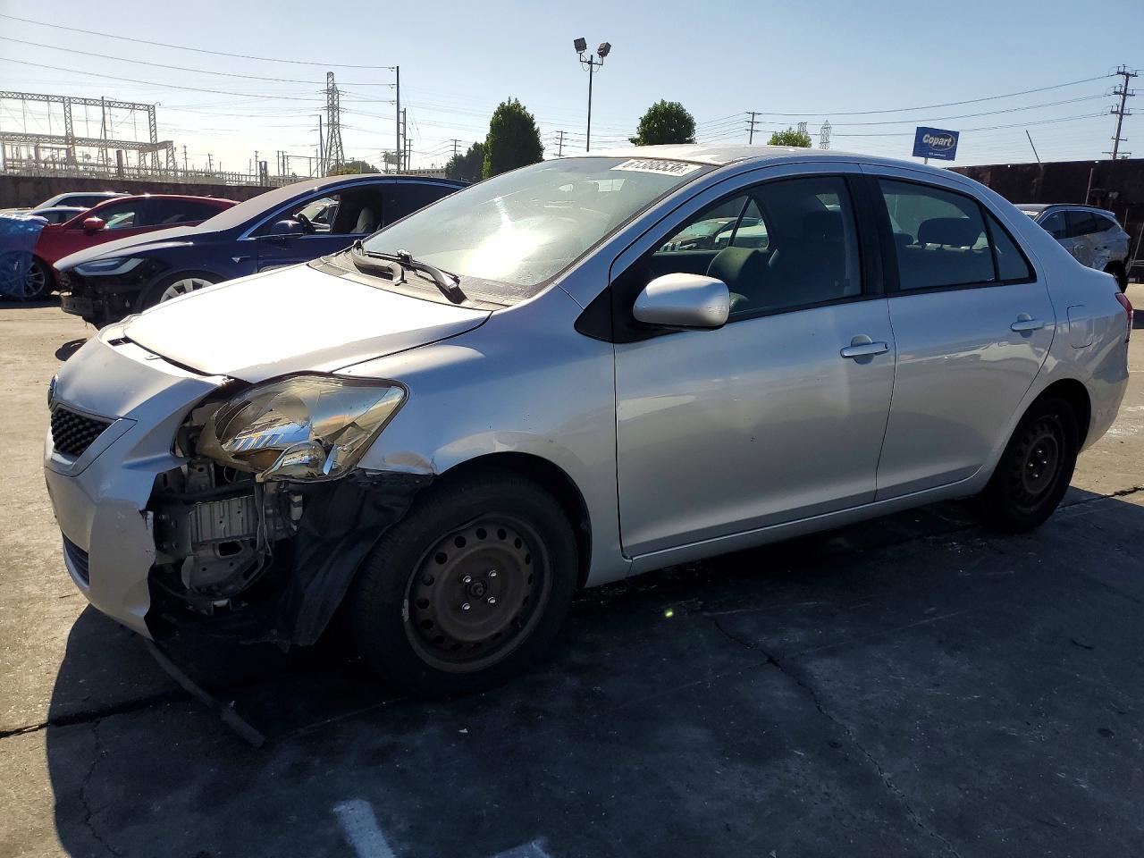 2009 Toyota Yaris, VIN JTDBT903291321396 — Front end
