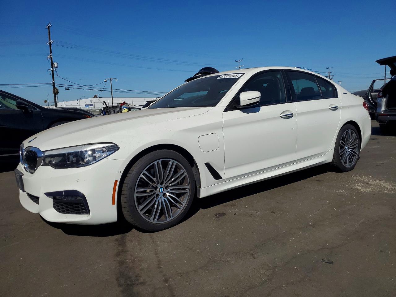 2018 BMW 5 Series 530e, VIN WBAJA9C50JB252749 — Front end