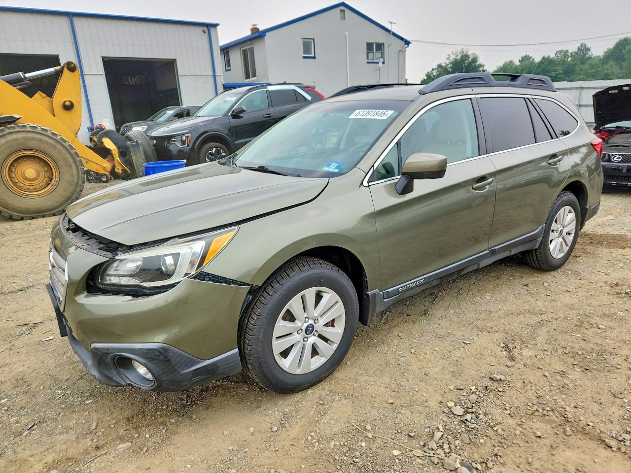 2016 Subaru Outback Premium, VIN 4S4BSAEC3G3360685 — Front end