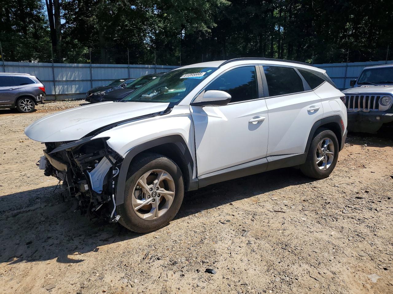 2024 Hyundai Tucson SEL, VIN 5NMJB3DE9RH395265 — Front end