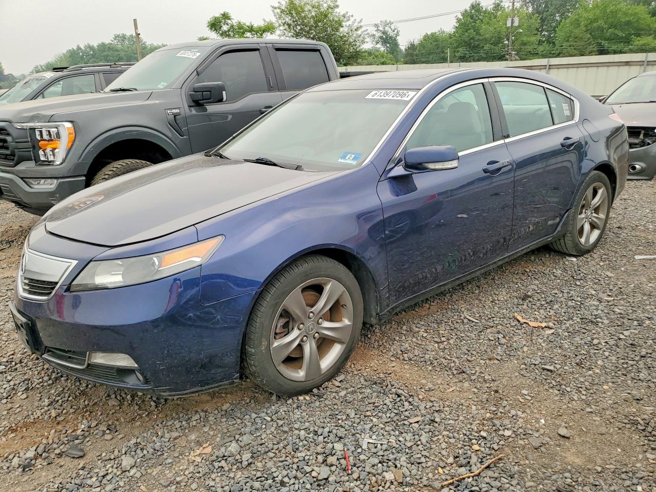 2014 Acura TL Technology, VIN 19UUA9F50EA002081 — Minor dents and scratches