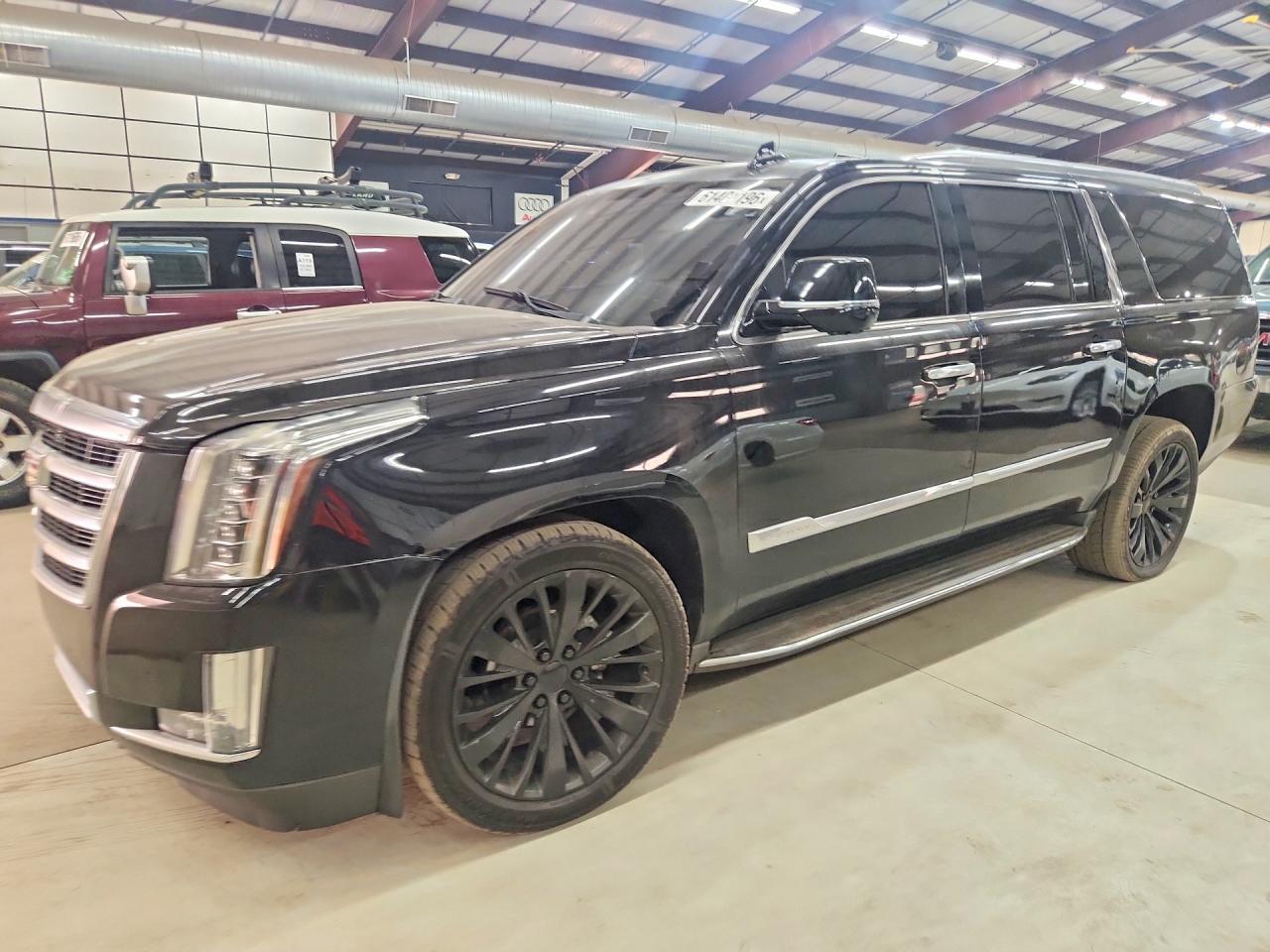2015 Cadillac Escalade ESV Luxury, VIN 1GYS4SKJ9FR532618 — Minor dents and scratches