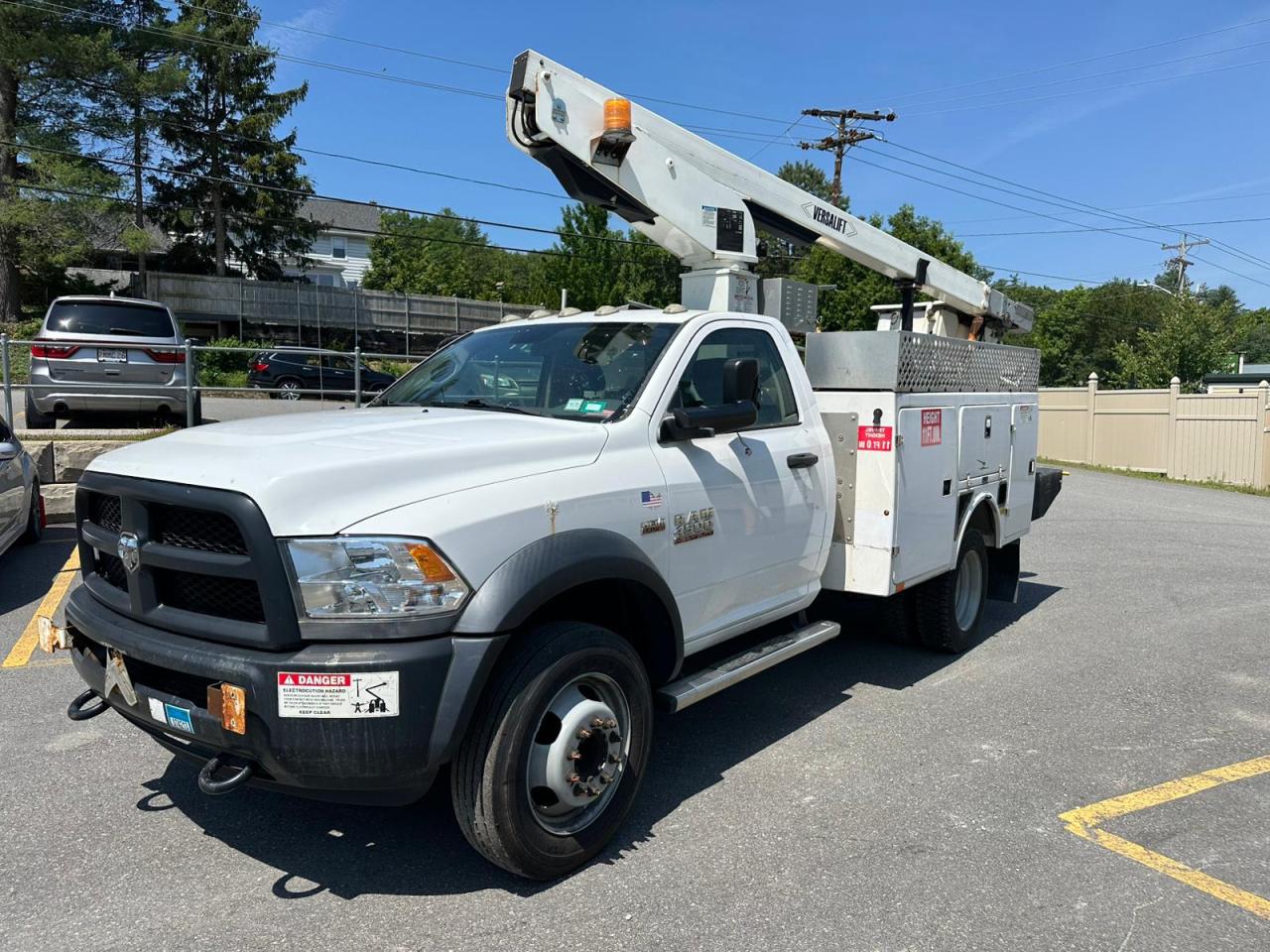 2016 Ram 4500, VIN 3C7WRKAJ2GG109622 — Minor dents and scratches