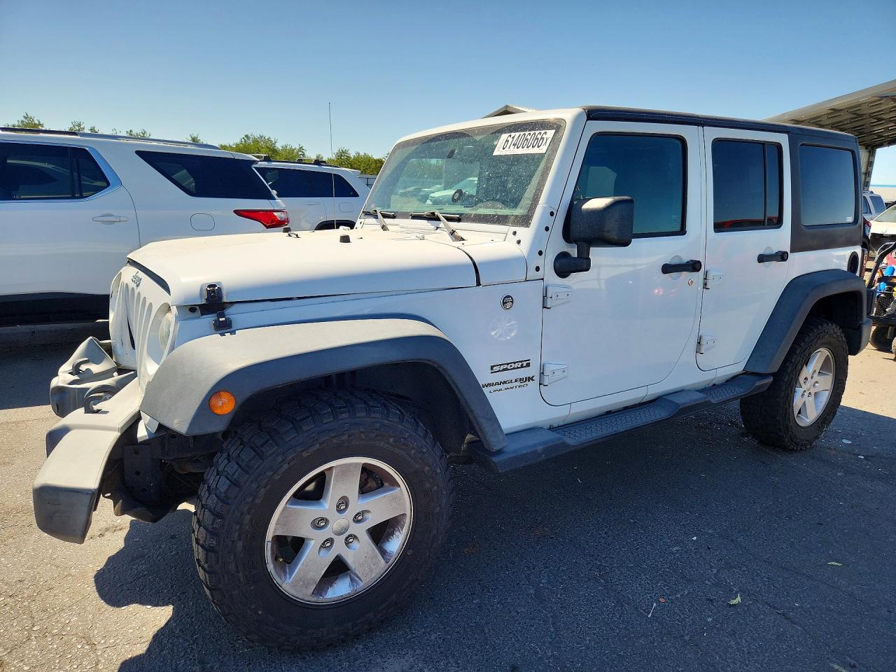 2018 Jeep Wrangler Unlimited Sport S, VIN 1C4BJWDG0JL908111 — Front end