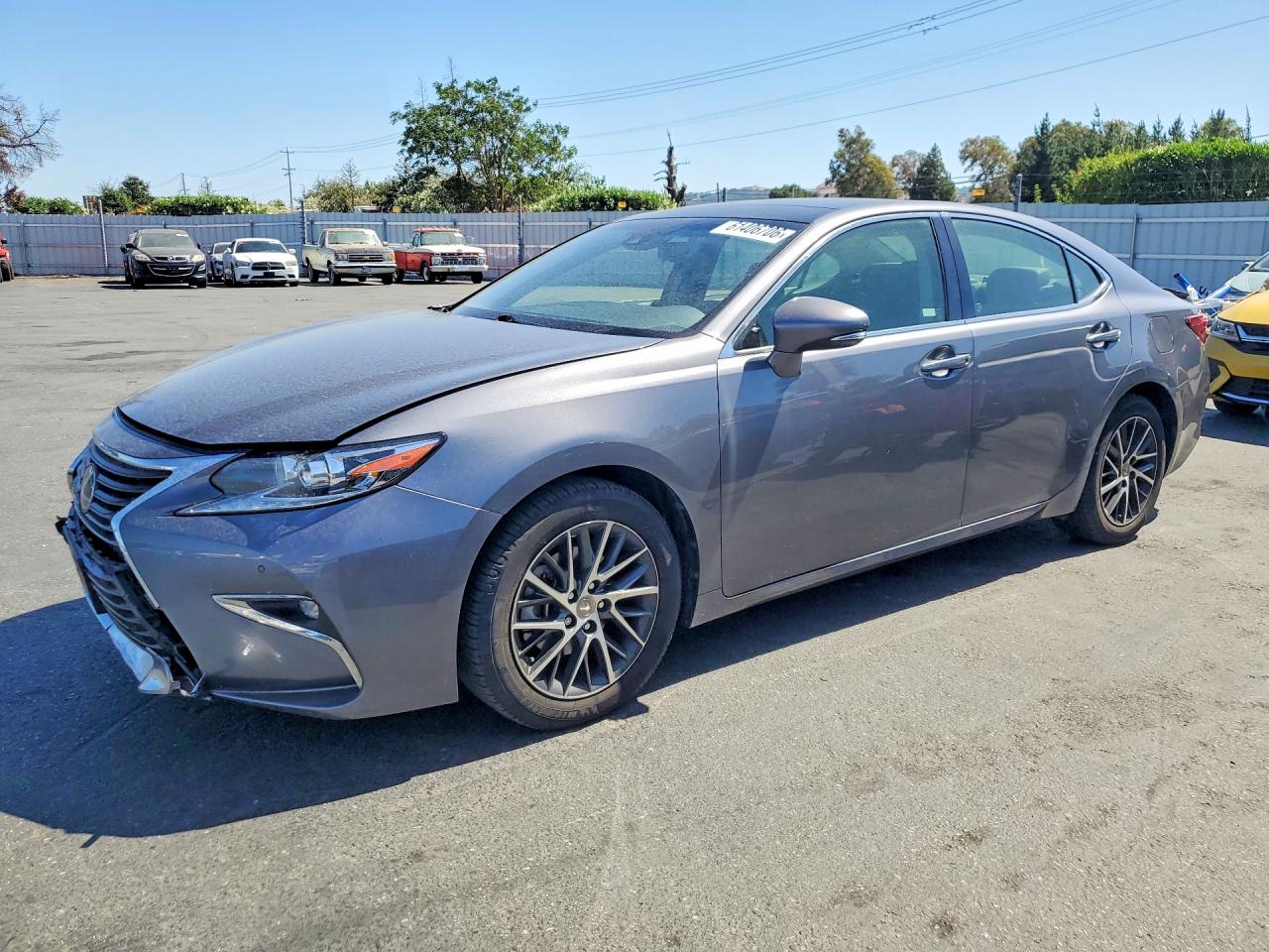 2017 Lexus ES 350, VIN JTHBK1GG5H2251168 — Front end