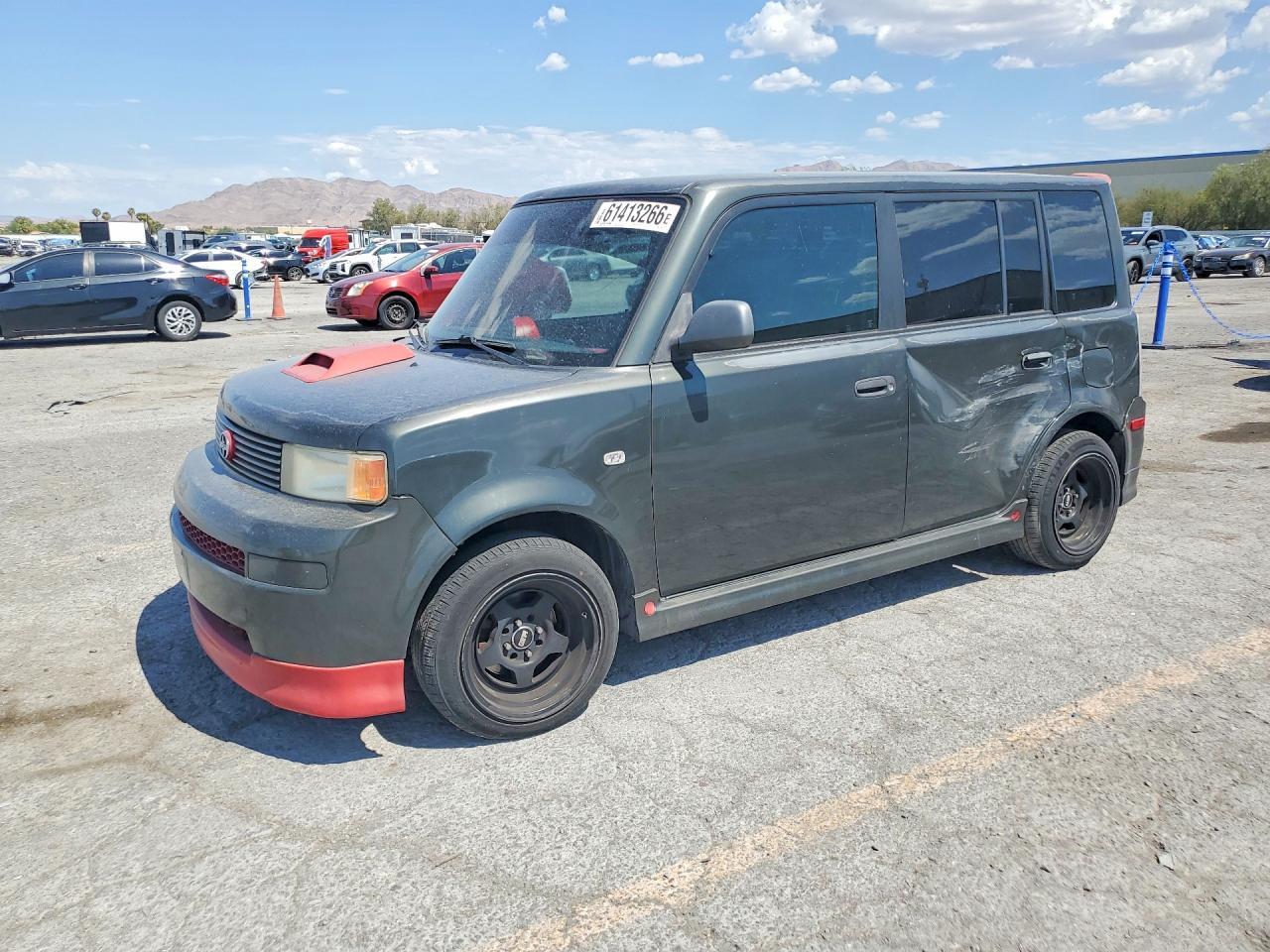 2005 Scion xB, VIN JTLKT334750194182 — Side