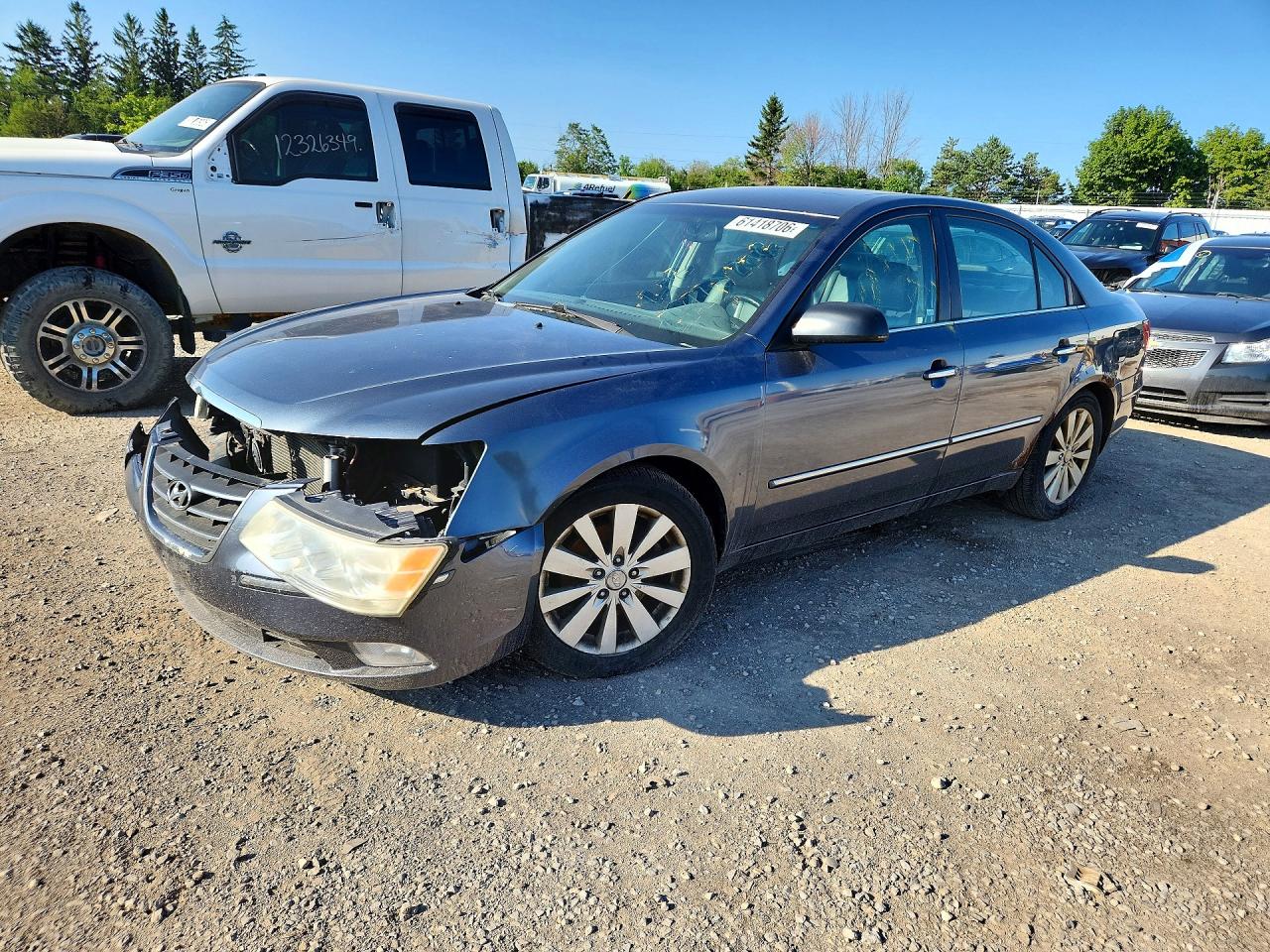 2009 Hyundai Sonata GLS, VIN 5NPET46F89H514579 — Перед