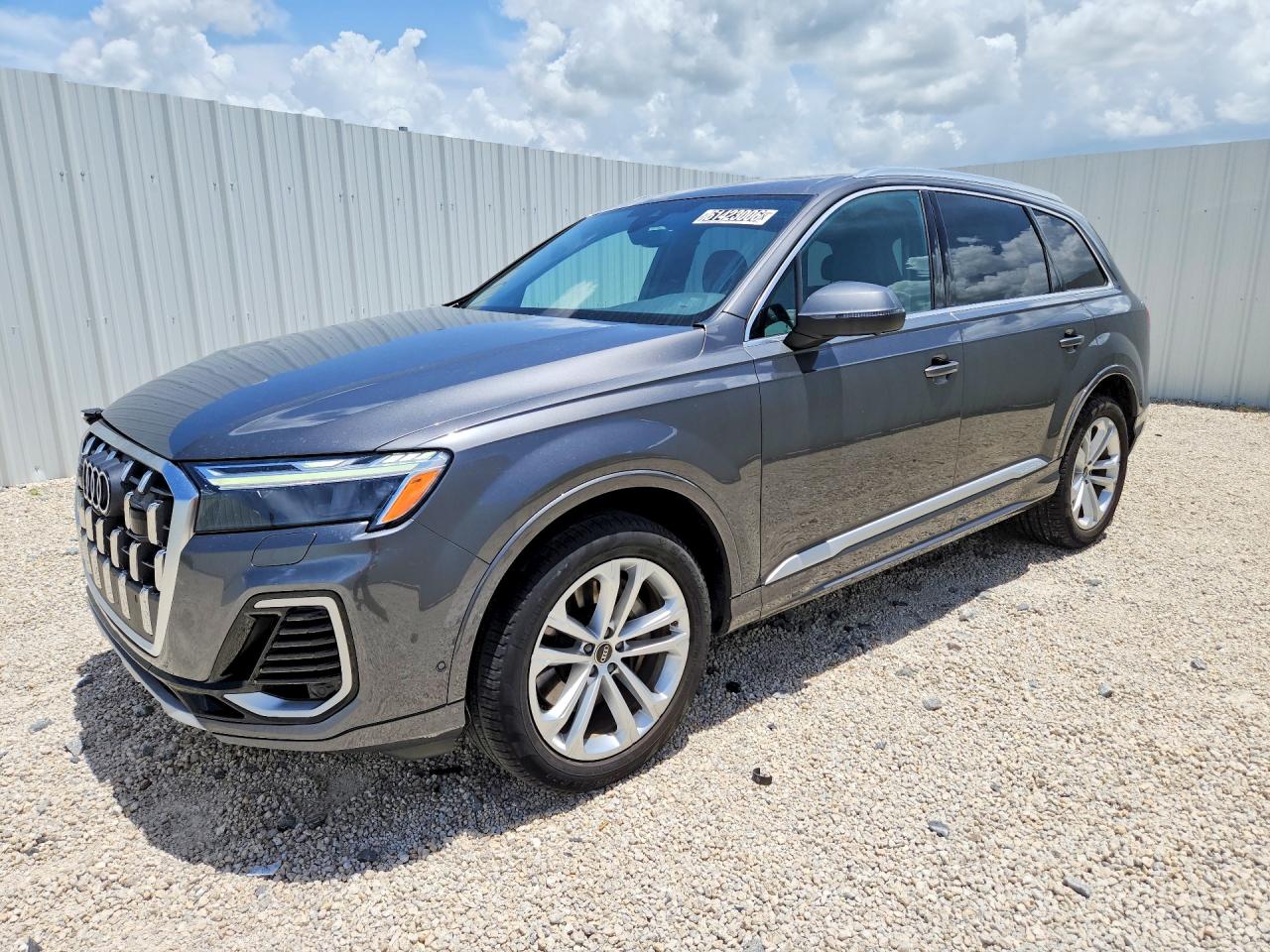 2025 Audi Q7 Premium Plus, VIN WA1LVBF76SD016904 — Side