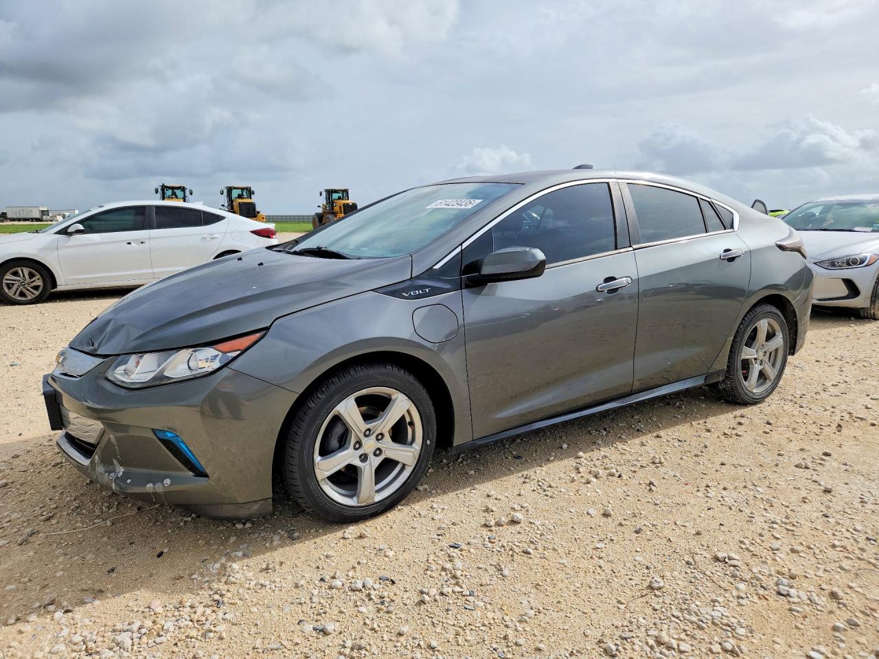 2017 Chevrolet Volt LT, VIN 1G1RC6S57HU216080 — Front end