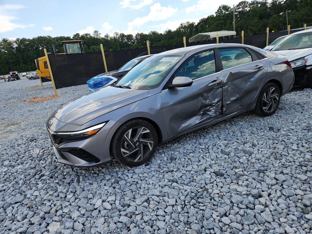 2024 Hyundai Elantra SEL, VIN KMHLS4DG9RU670217 — Side
