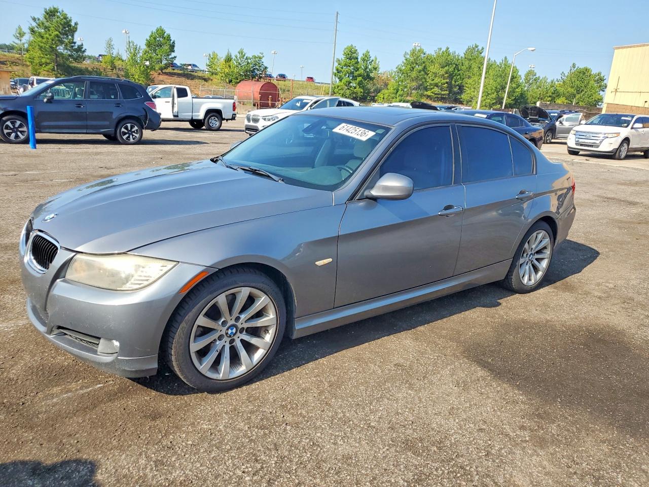 2011 BMW 3 Series 328i, VIN WBAPH7C56BE723572 — Front end