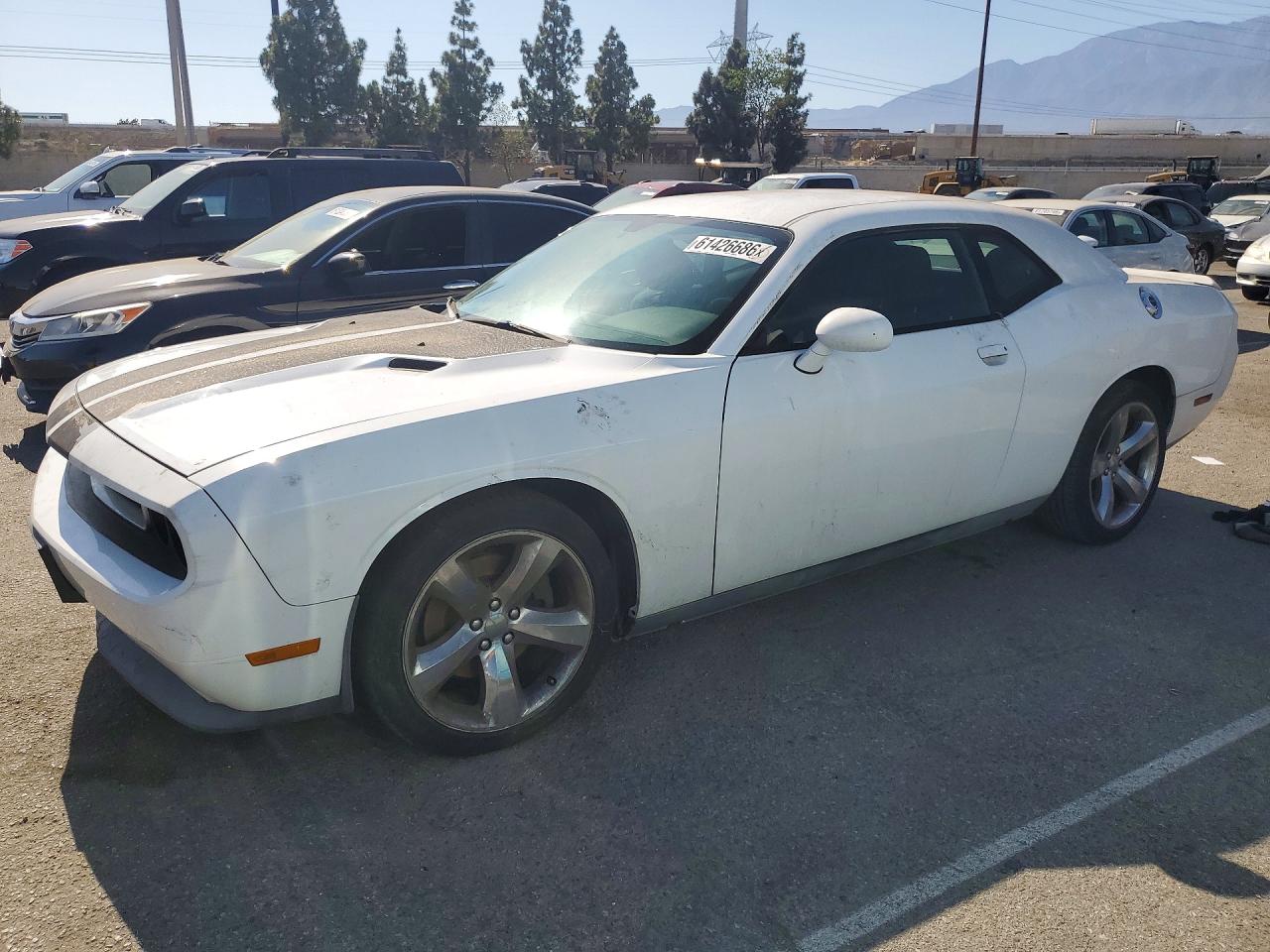 2013 Dodge Challenger SXT, VIN 2C3CDYAGXDH649371 — Minor dents and scratches