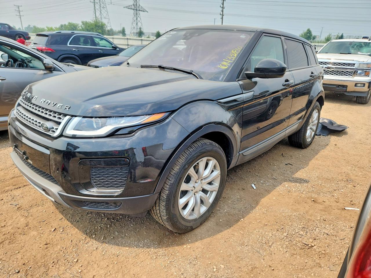 2019 Land Rover Range Rover Evoque SE, VIN SALVP2RX2KH348781 — Side
