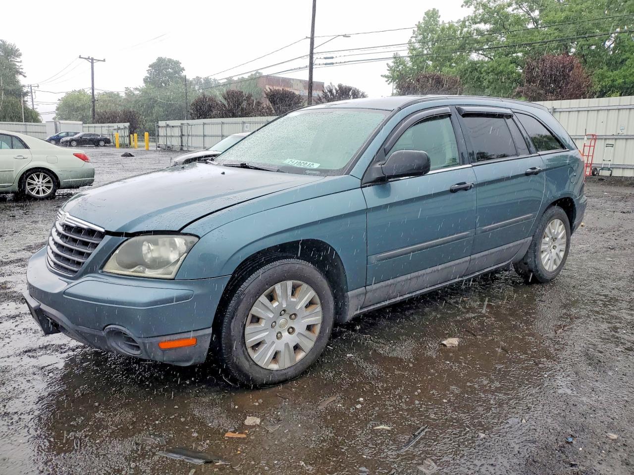 2006 Chrysler Pacifica, VIN 2A4GM48426R891404 — Engine fire