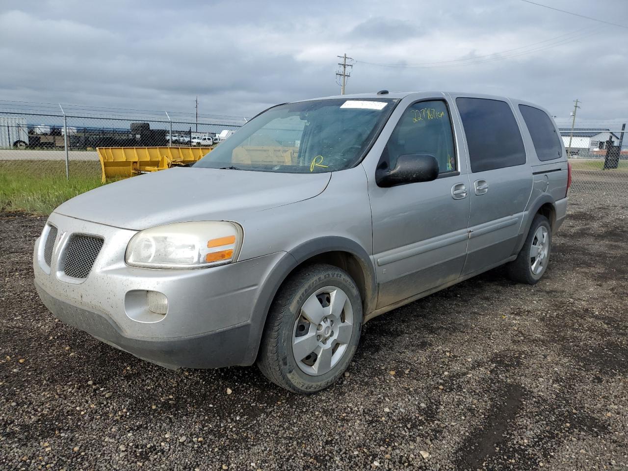 2008 Pontiac Montana, VIN 1GMDV03198D171529 — Бок