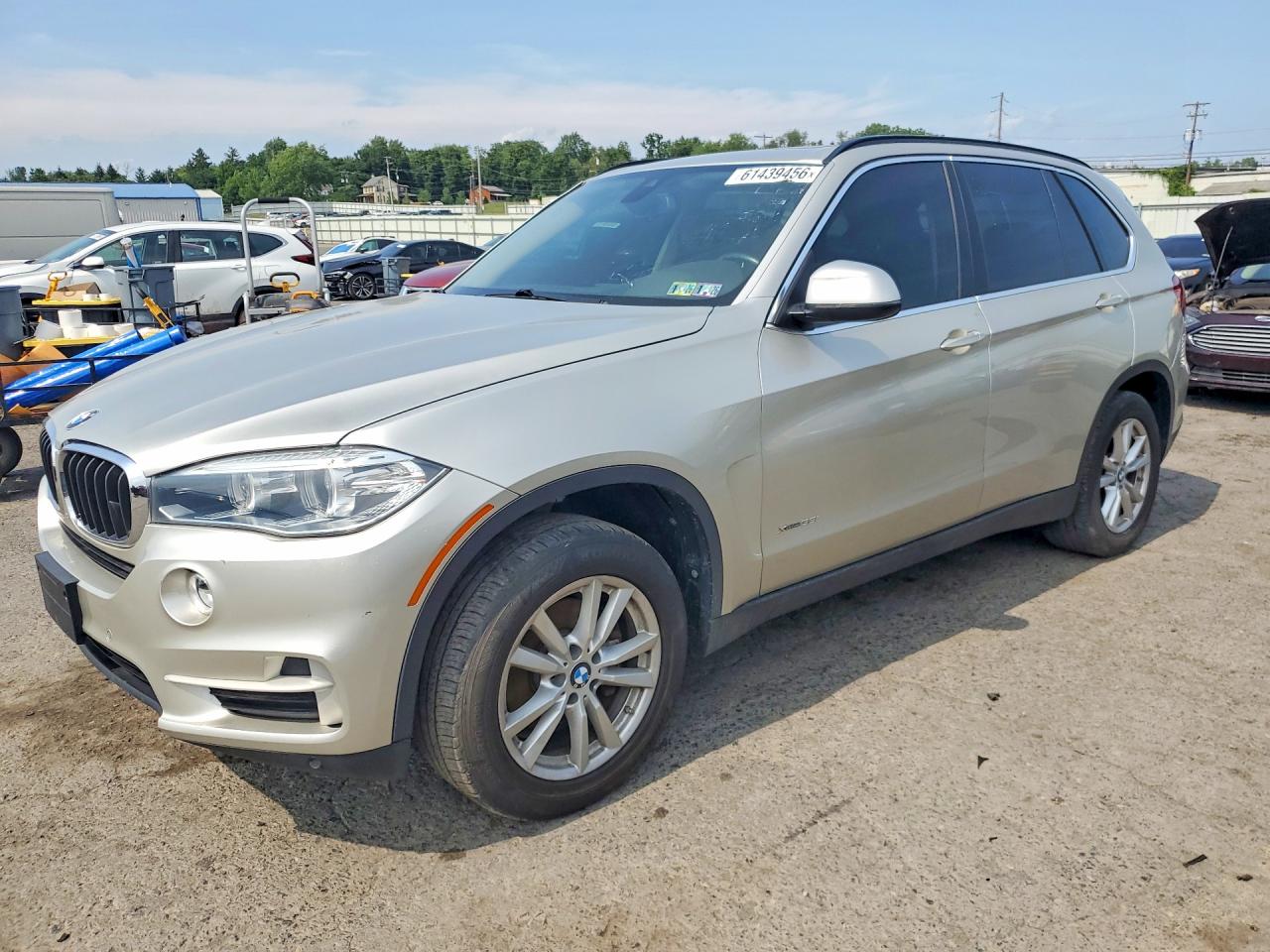 2015 BMW X5 xDrive35i, VIN 5UXKR0C53F0K57795 — Minor dents and scratches