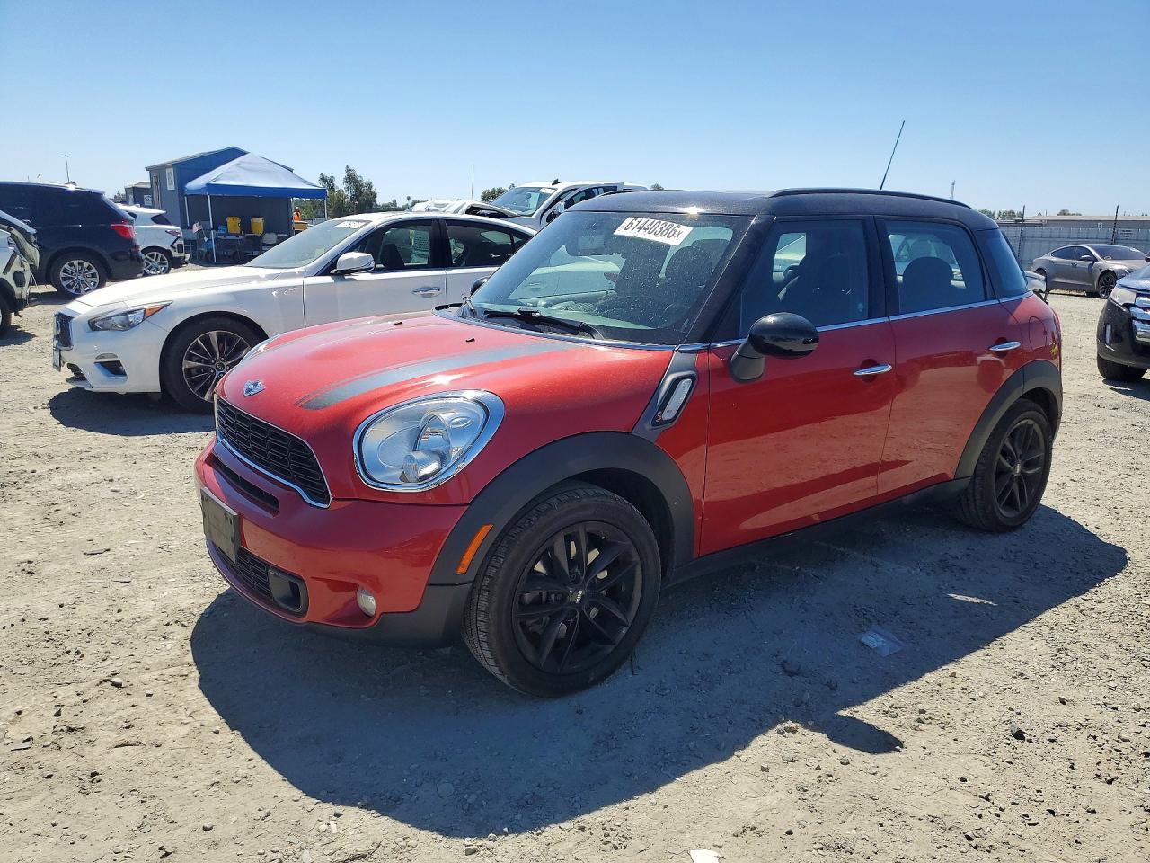 2014 MINI Countryman S, VIN WMWZC3C57EWP25345 — Minor dents and scratches