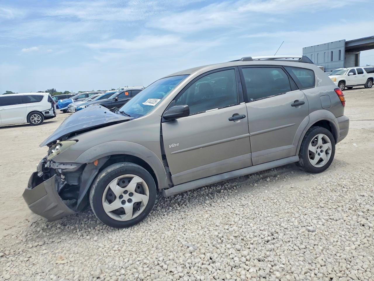 2004 Pontiac Vibe, VIN 5Y2SL62854Z447589 — Front end