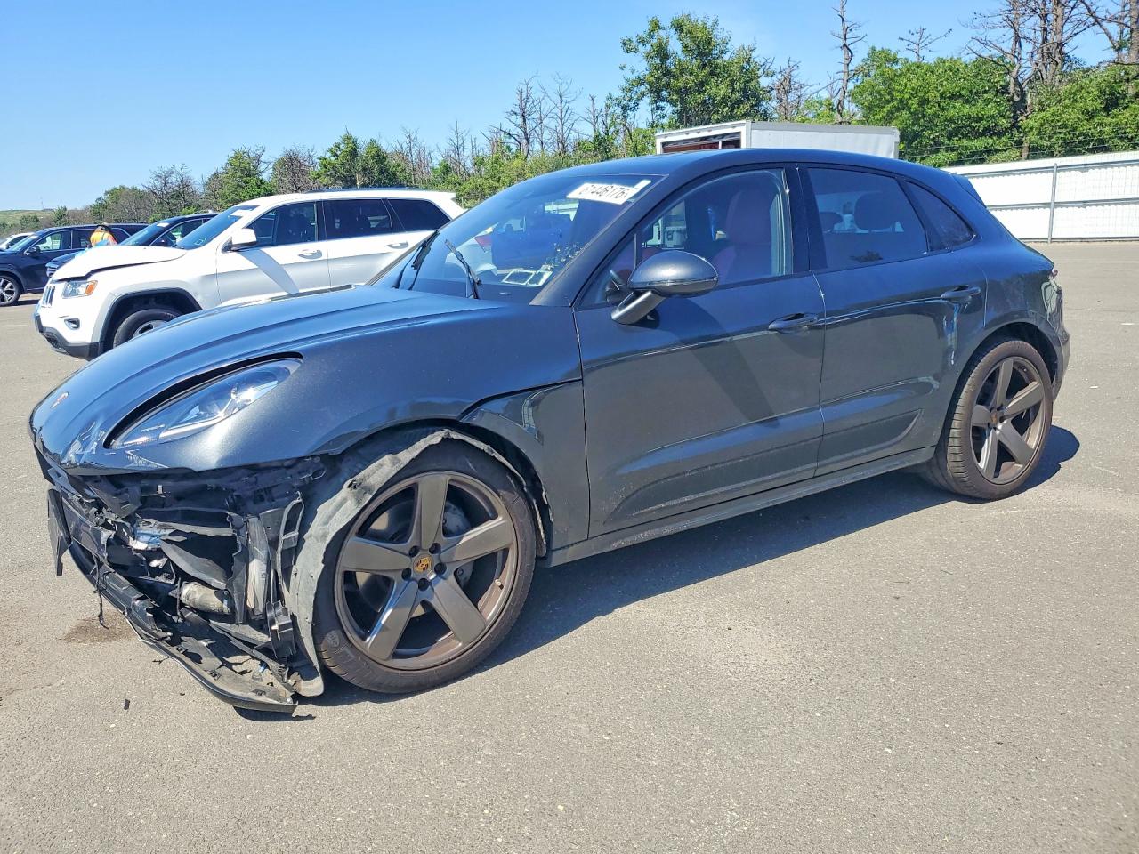 2019 Porsche Macan S, VIN WP1AB2A54KLB31727 — Front end