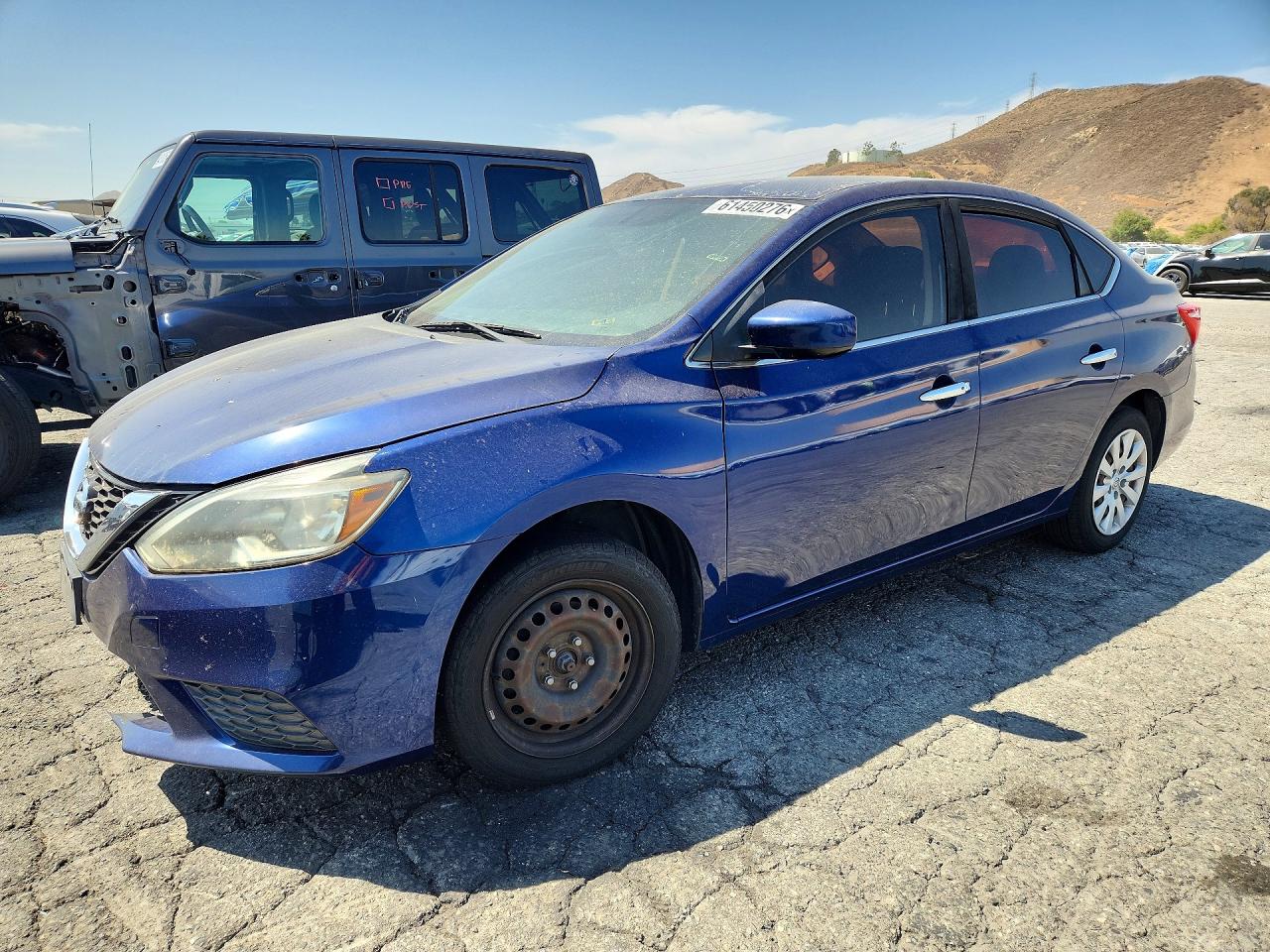 2017 Nissan Sentra SV, VIN 3N1AB7AP2HY329760 — Front end