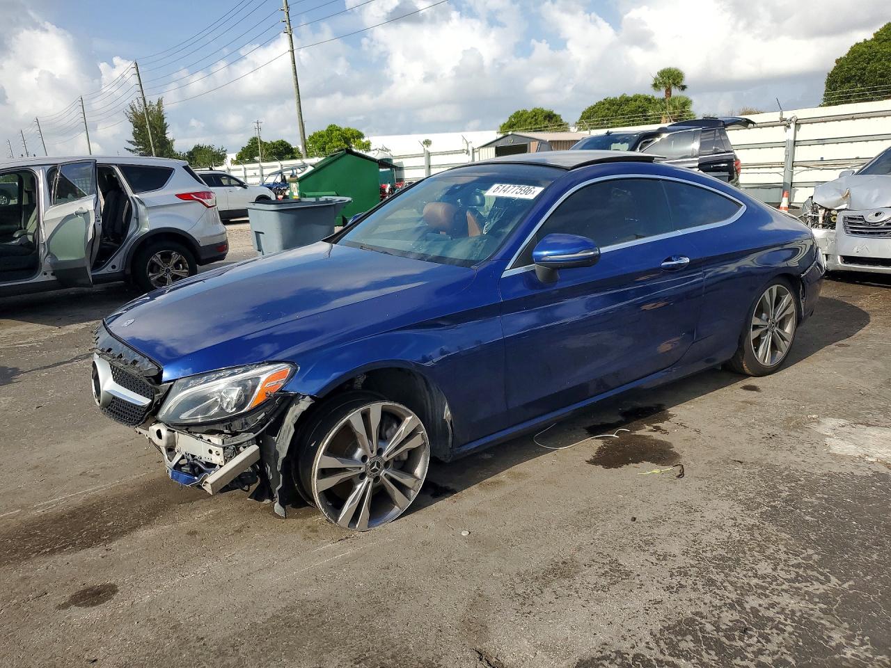 2017 Mercedes-Benz C 300, VIN WDDWJ4KB1HF331939 — Front end